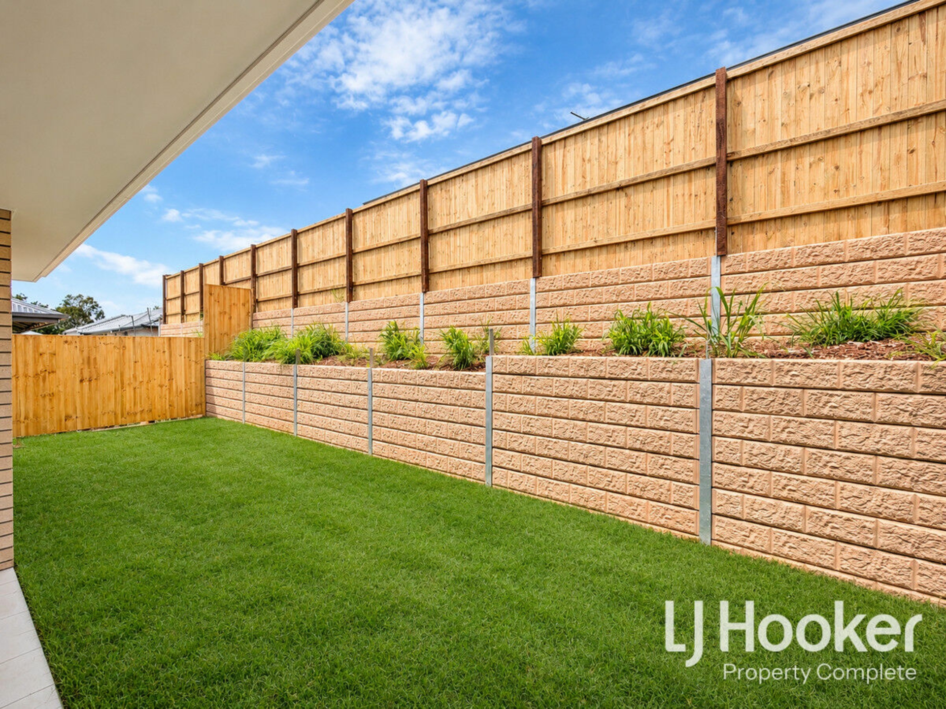 18 Hills Crescent — photo 16 of 16