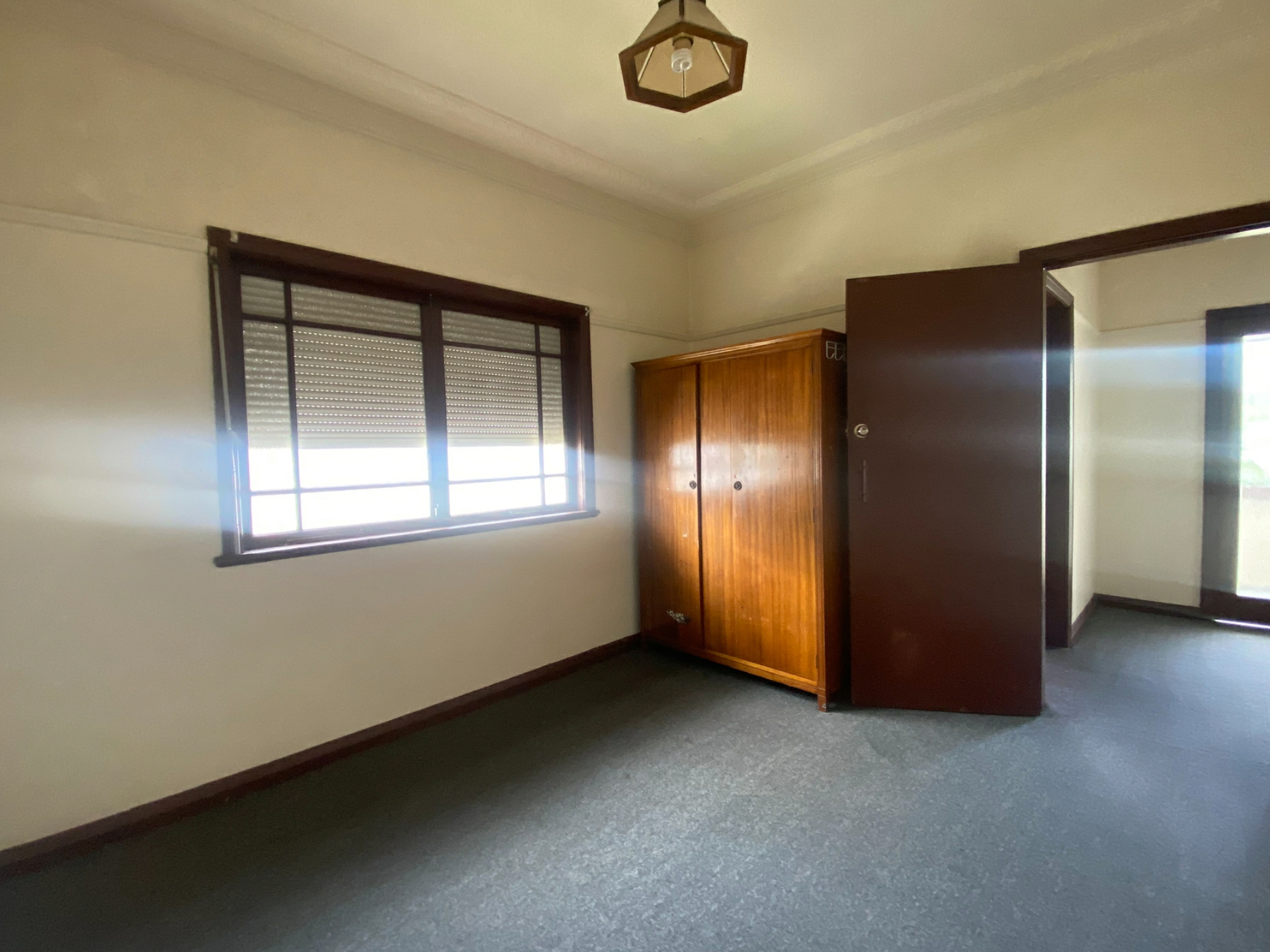 194 Woodville Road, MERRYLANDS