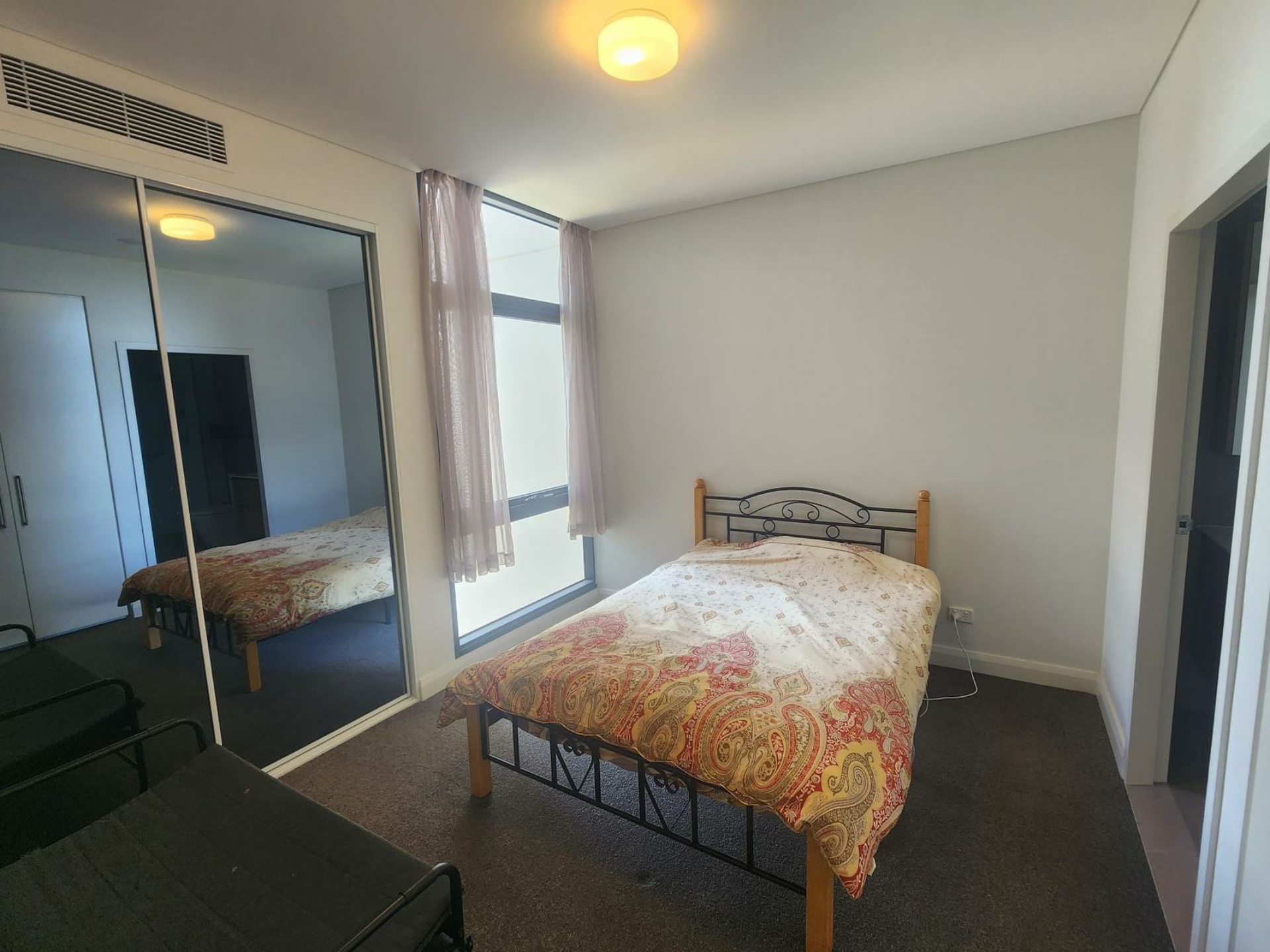 906/28 Cowper Street, GRANVILLE