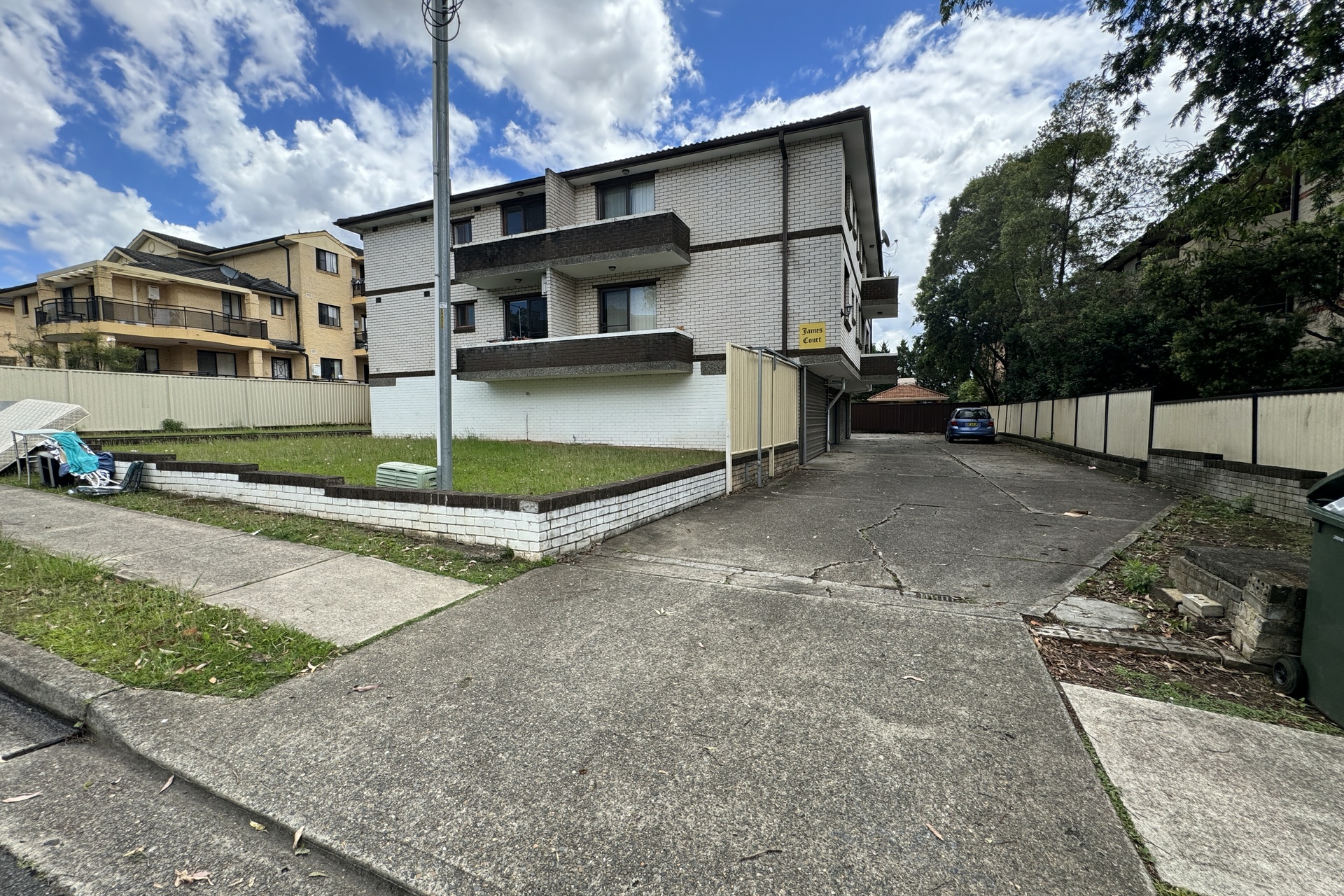 8/91 Clyde Street, GUILDFORD