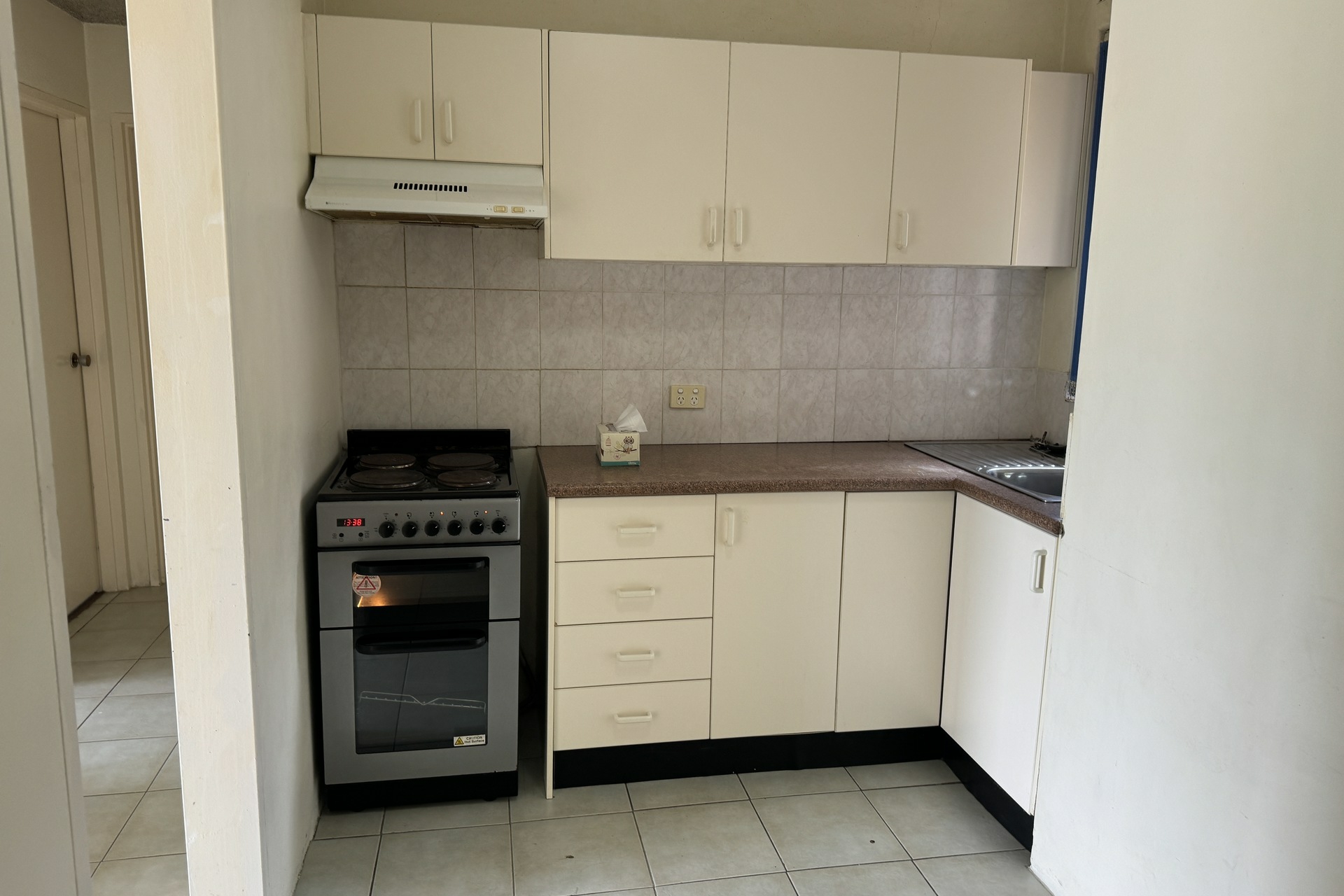 8/91 Clyde Street, GUILDFORD