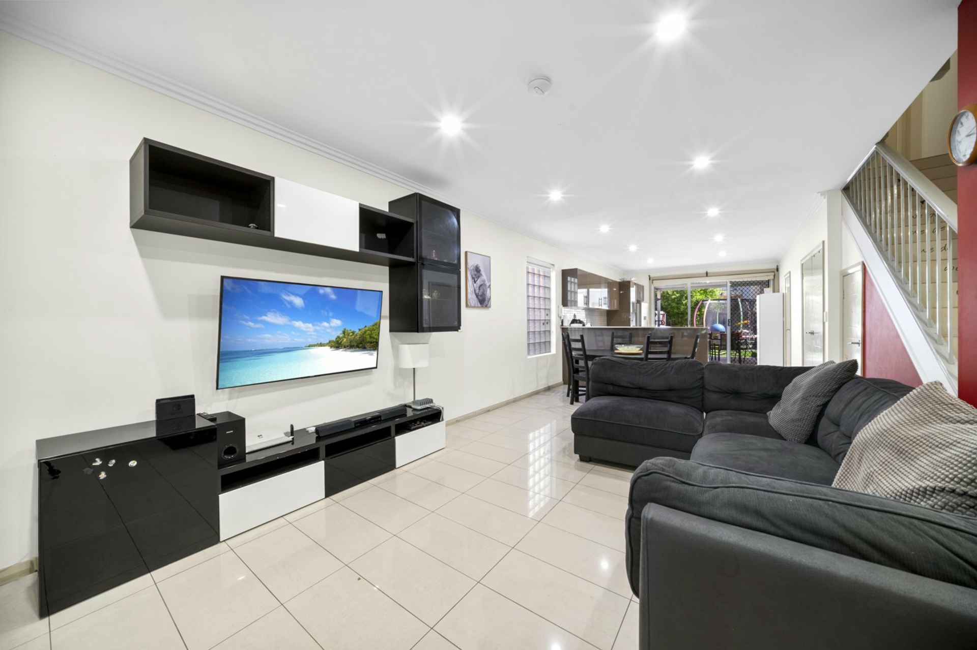 3/8 Carhullen Street, MERRYLANDS
