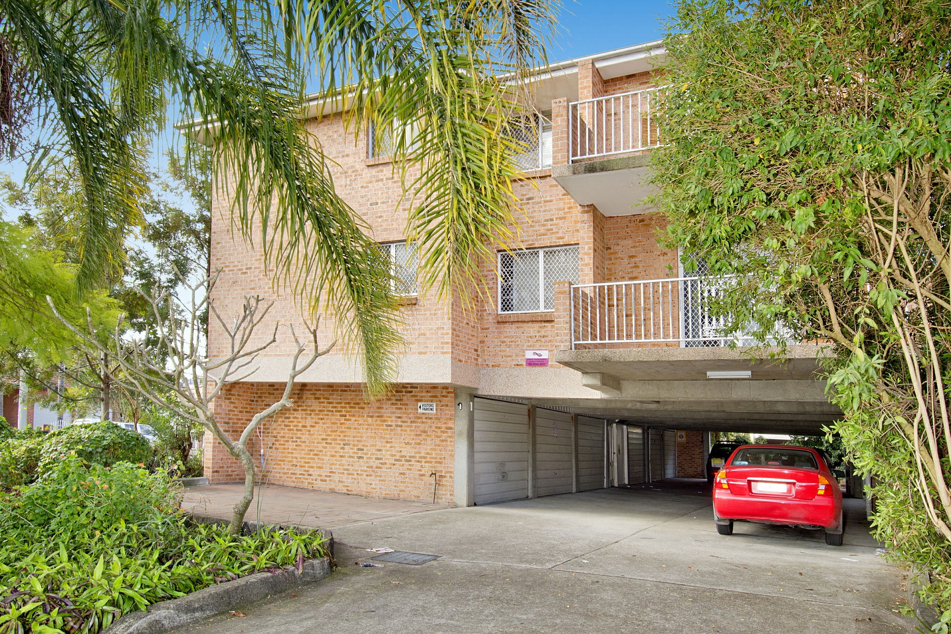 6/1 The Trongate, Granville