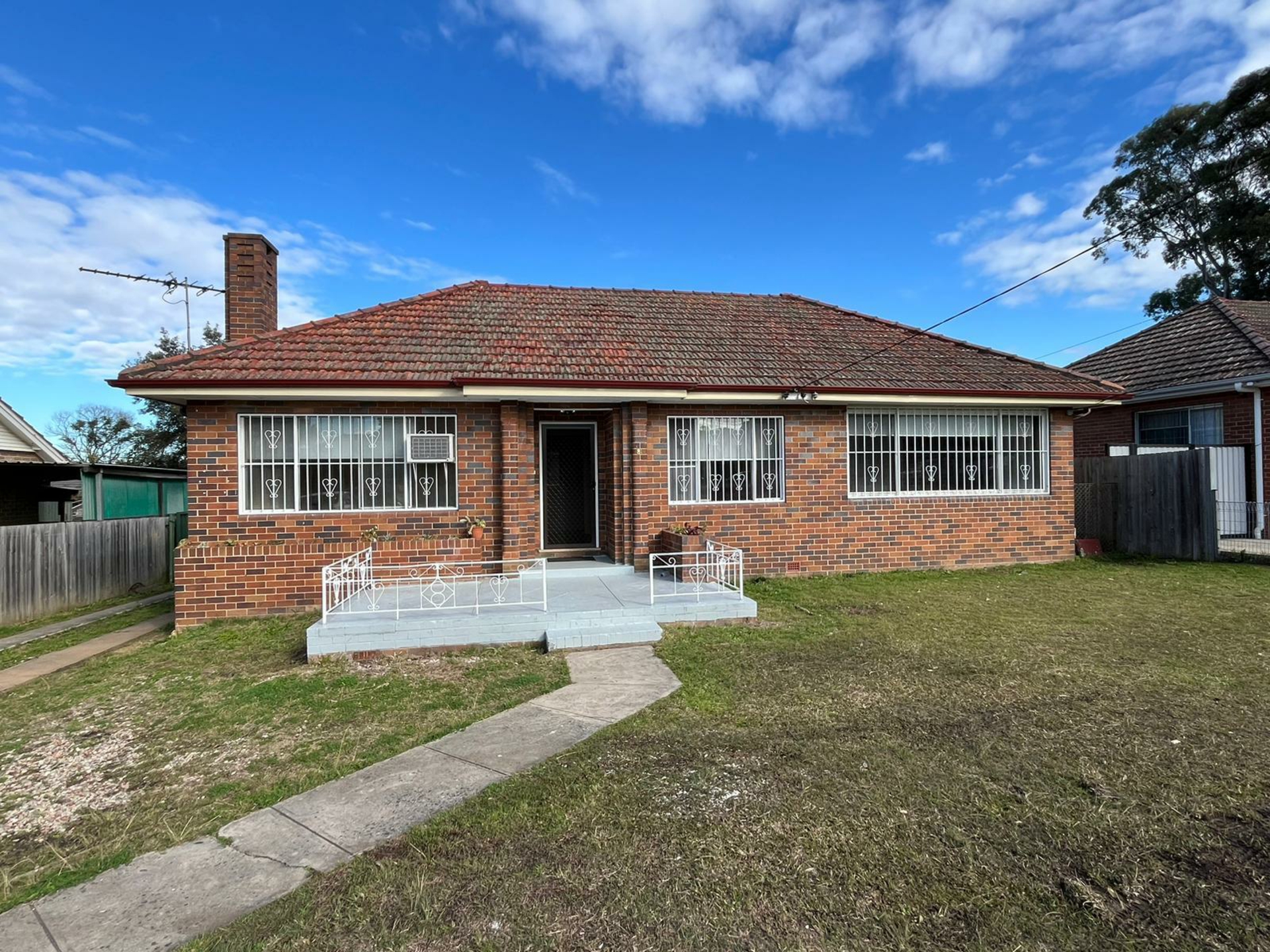 8 Montgomery Street, GRANVILLE