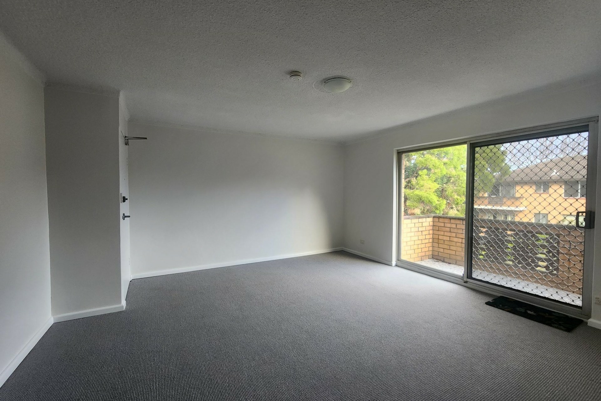 19/41-43 Calliope Street, GUILDFORD