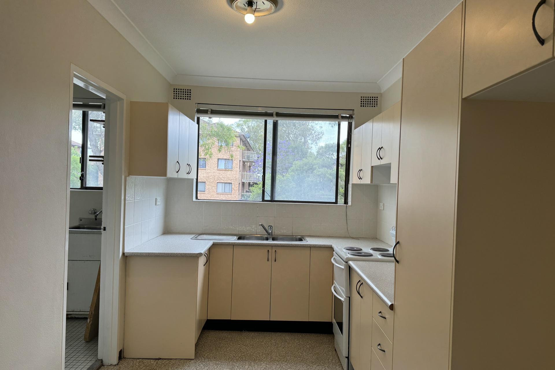 1/4-8 Arthur Street, MERRYLANDS