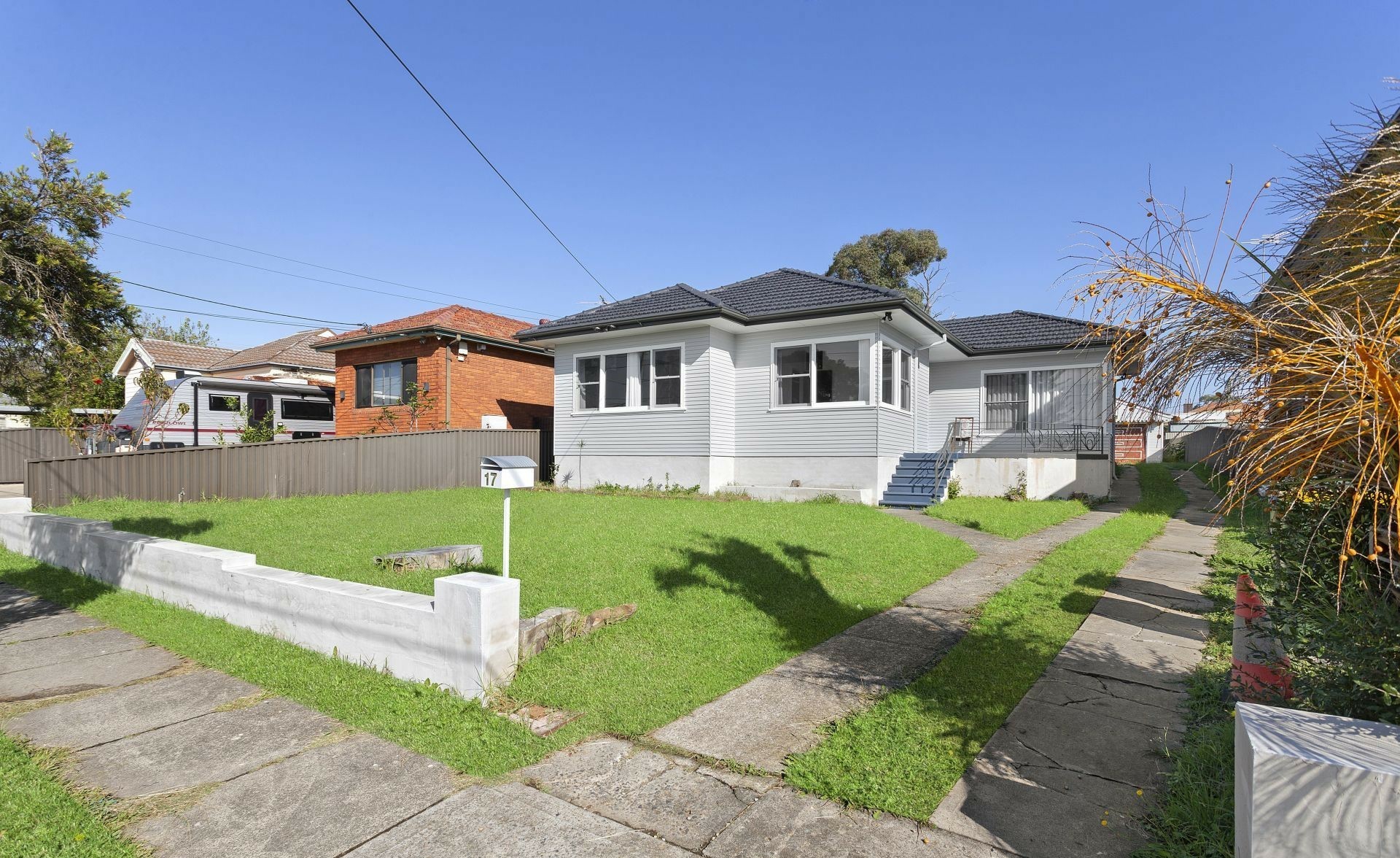 17 Bury Road, Guildford