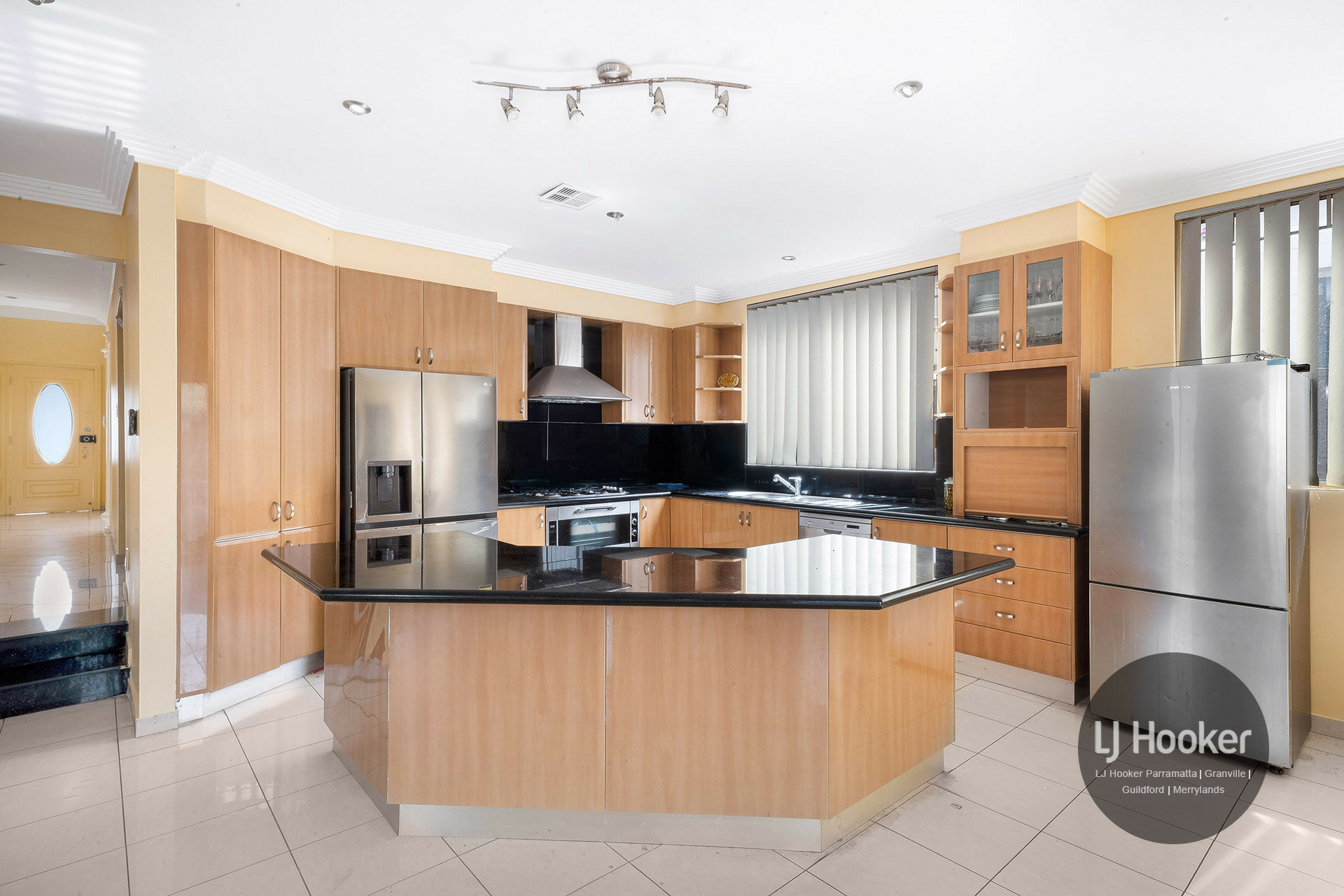 12 Broughton Street, GUILDFORD