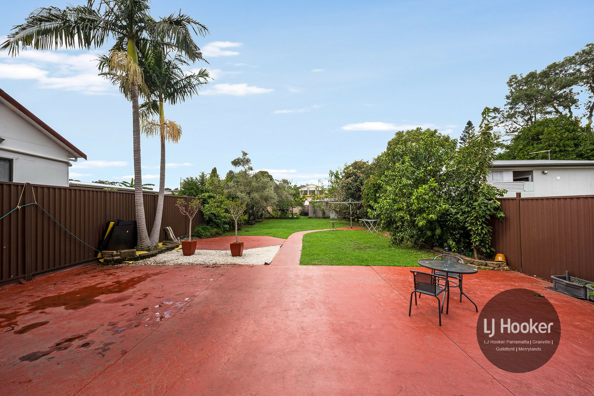 12 Broughton Street, GUILDFORD
