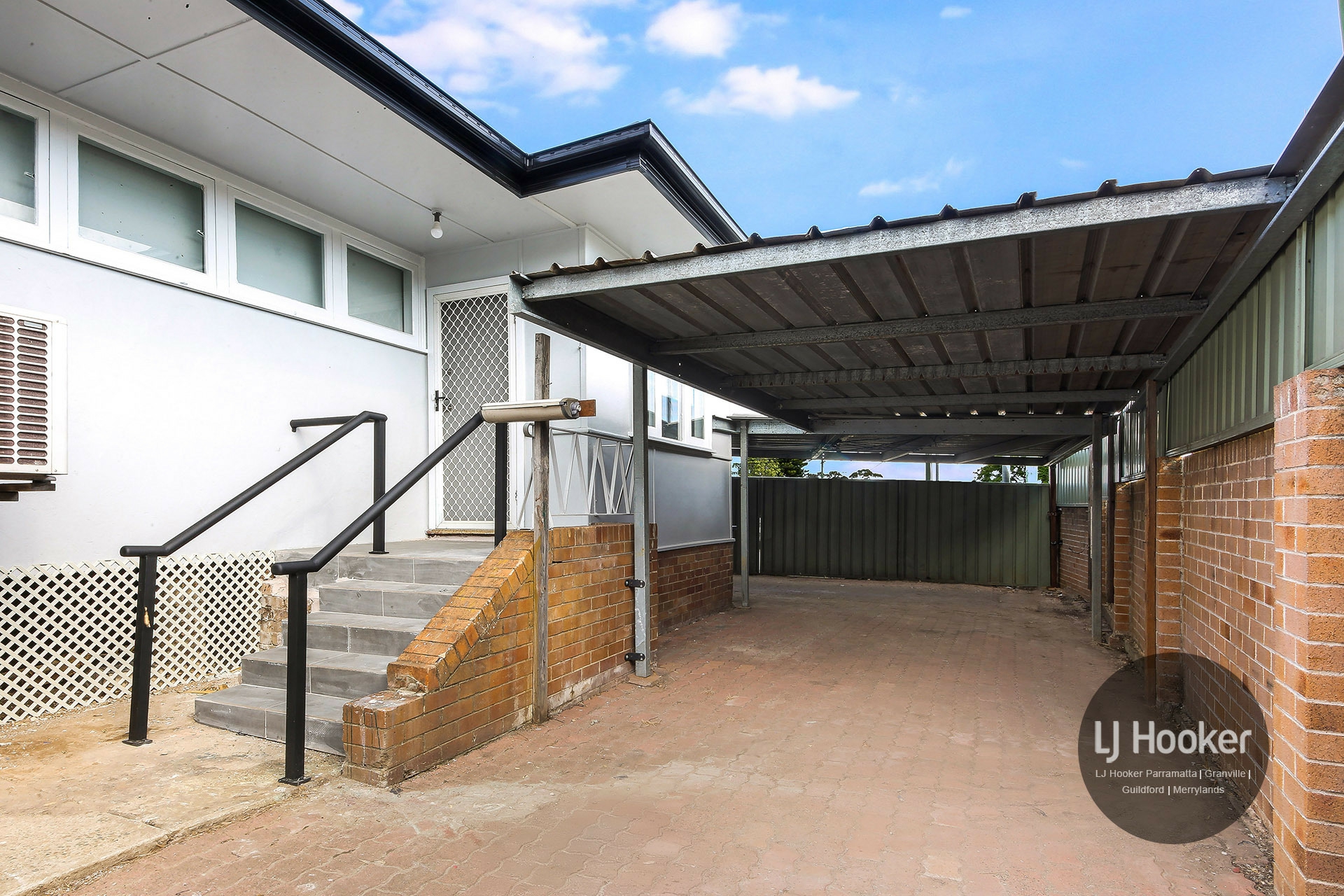 30 Woodpark Road, GUILDFORD
