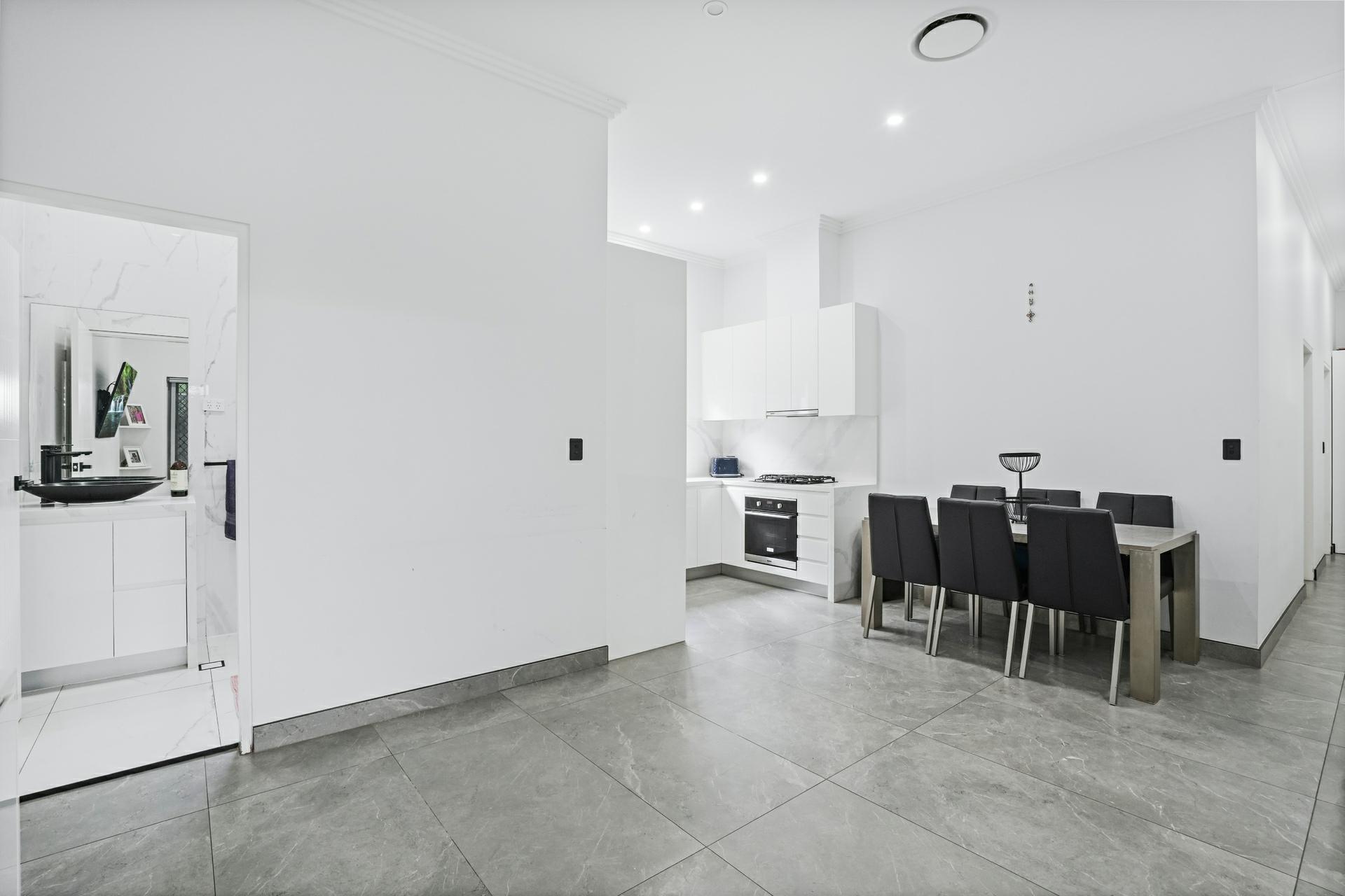 23 & 23a Faulds Road, GUILDFORD