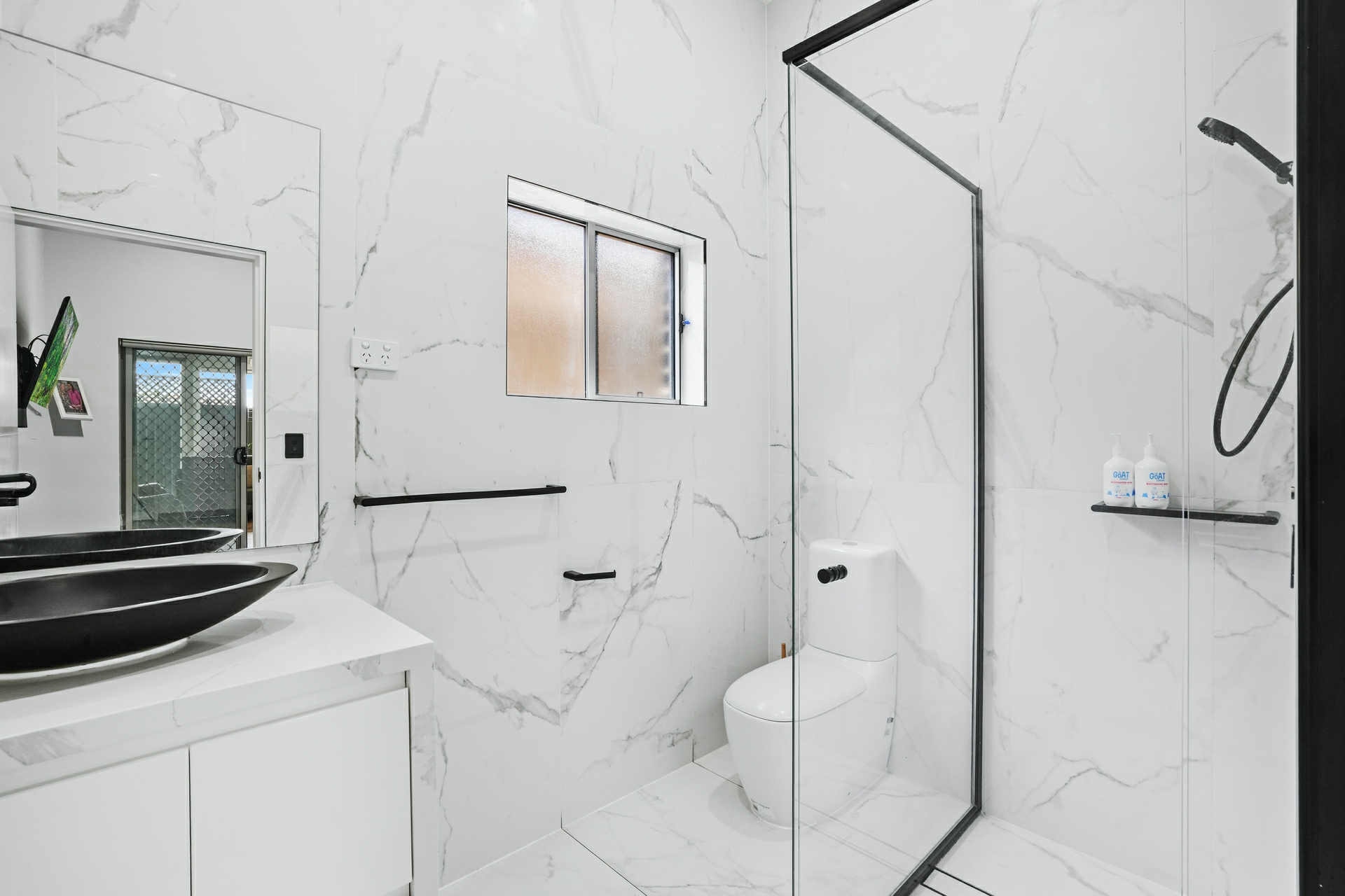 23 & 23a Faulds Road, GUILDFORD