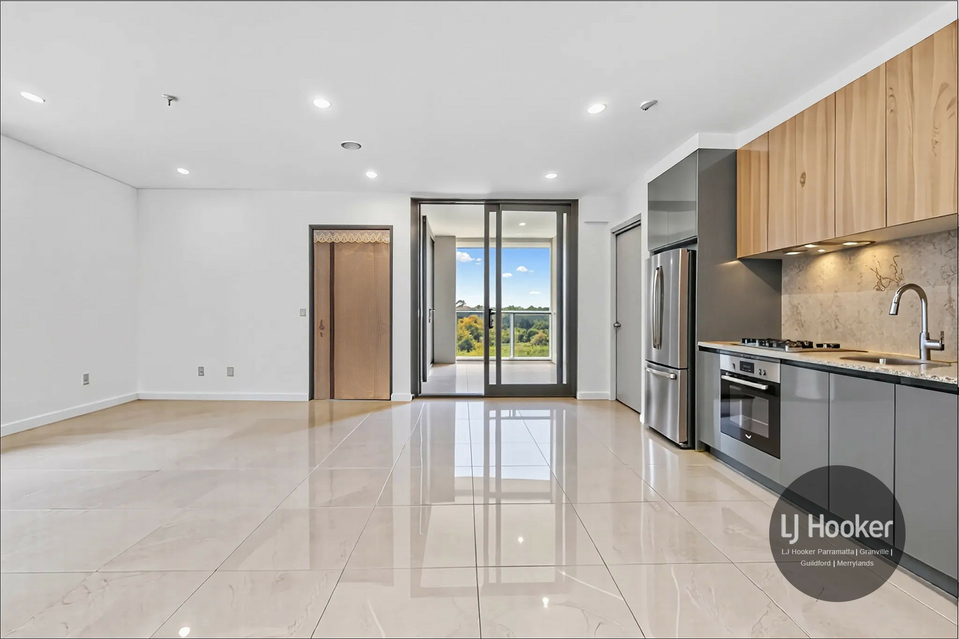 938/180 George Street — photo 3 of 14
