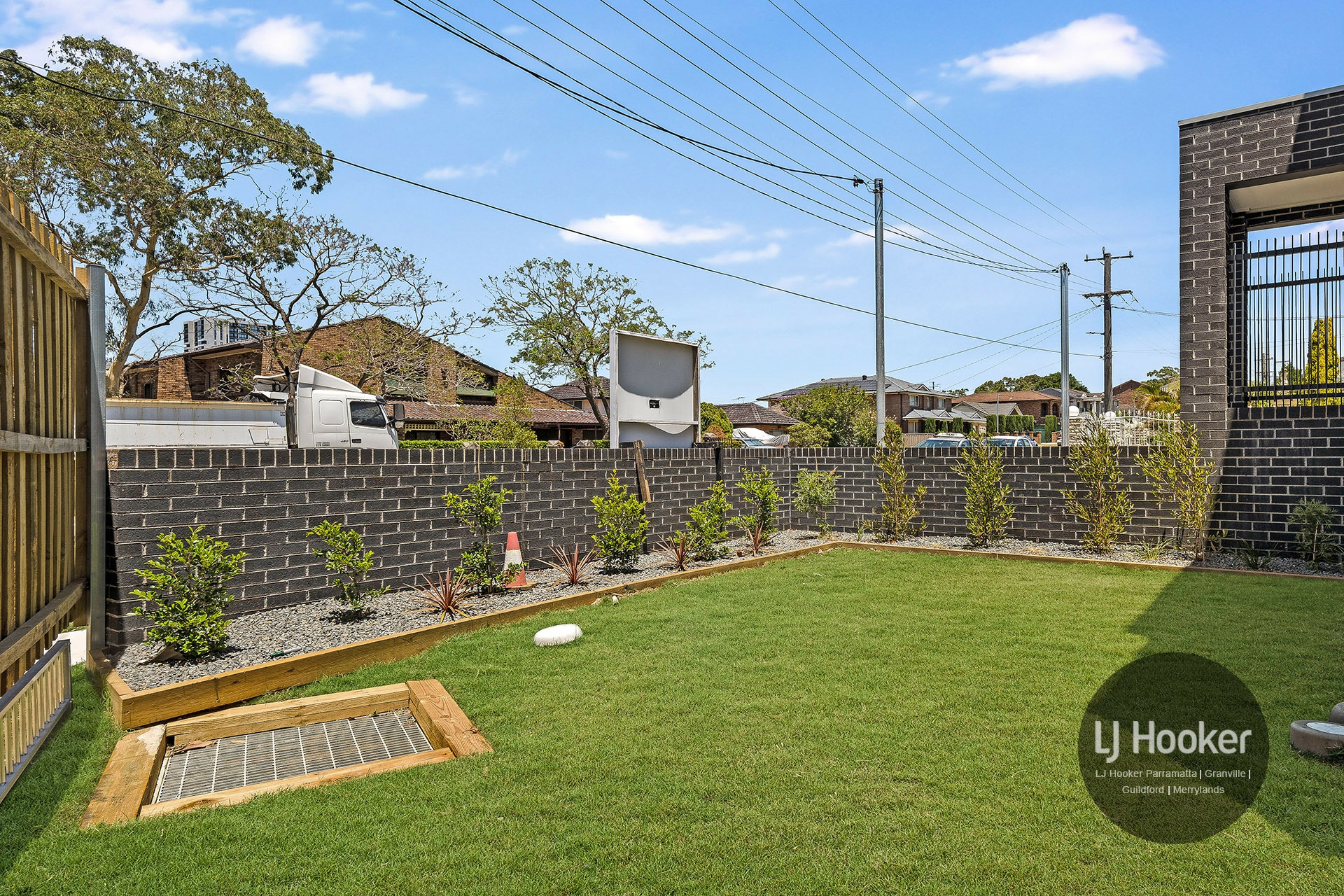 12 Clarence Street — photo 12 of 16