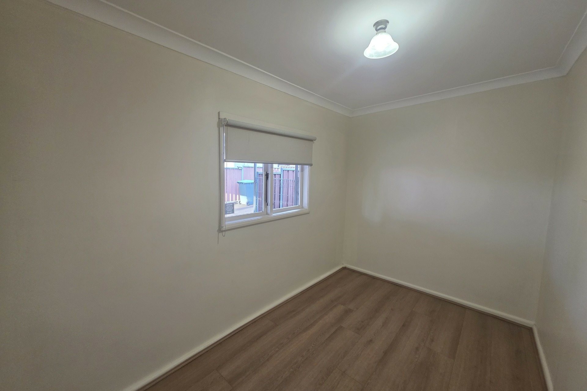 24 Railway Terrace — photo 4 of 19