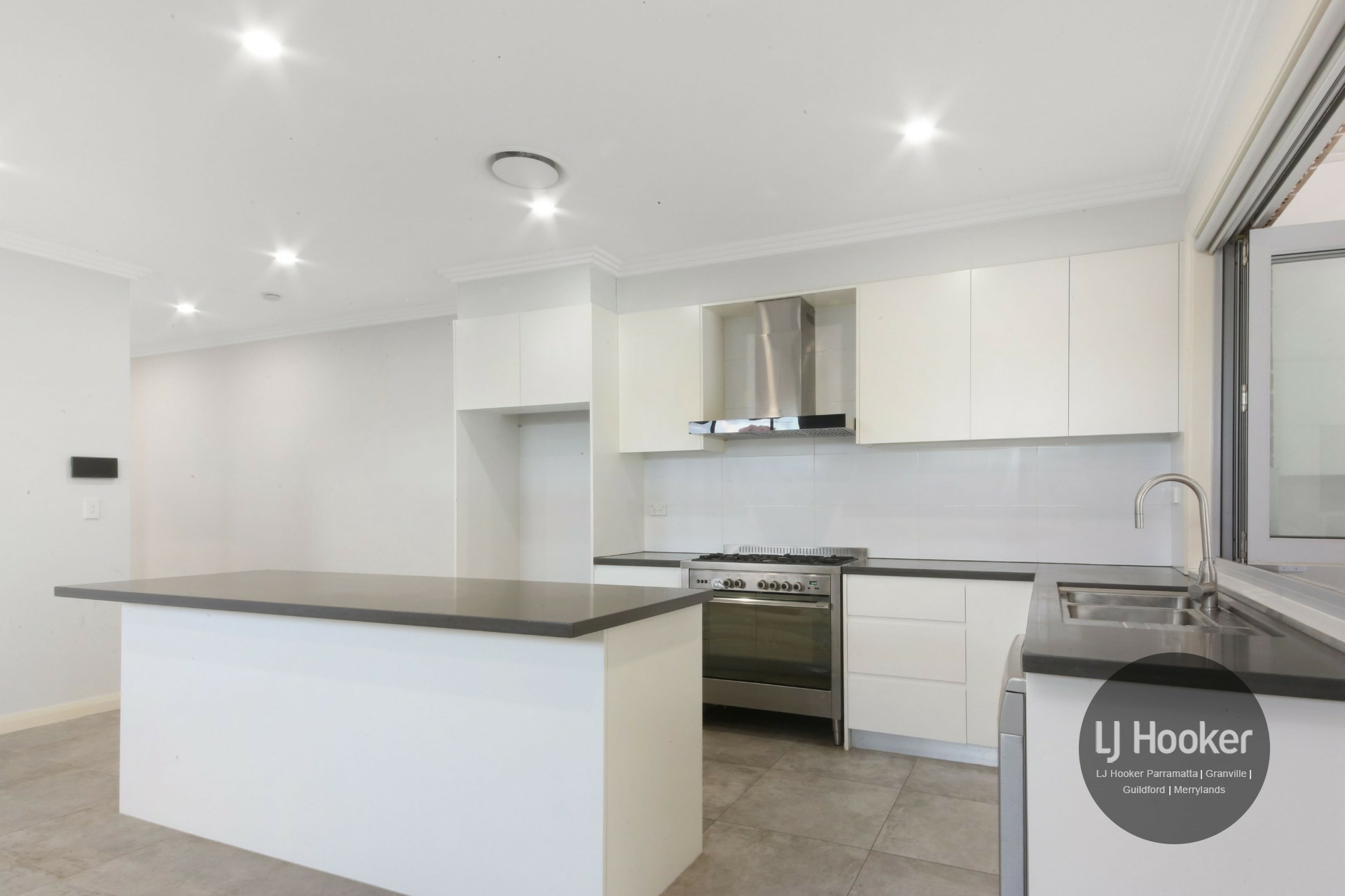 22a Leach Road — photo 3 of 13