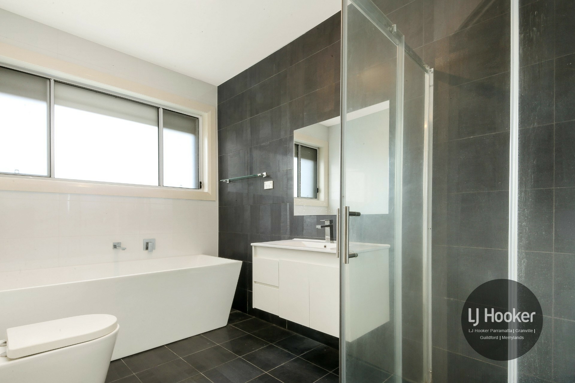 22a Leach Road — photo 6 of 13