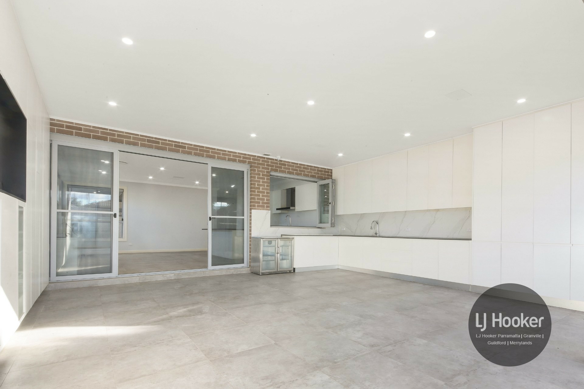 22a Leach Road — photo 10 of 13