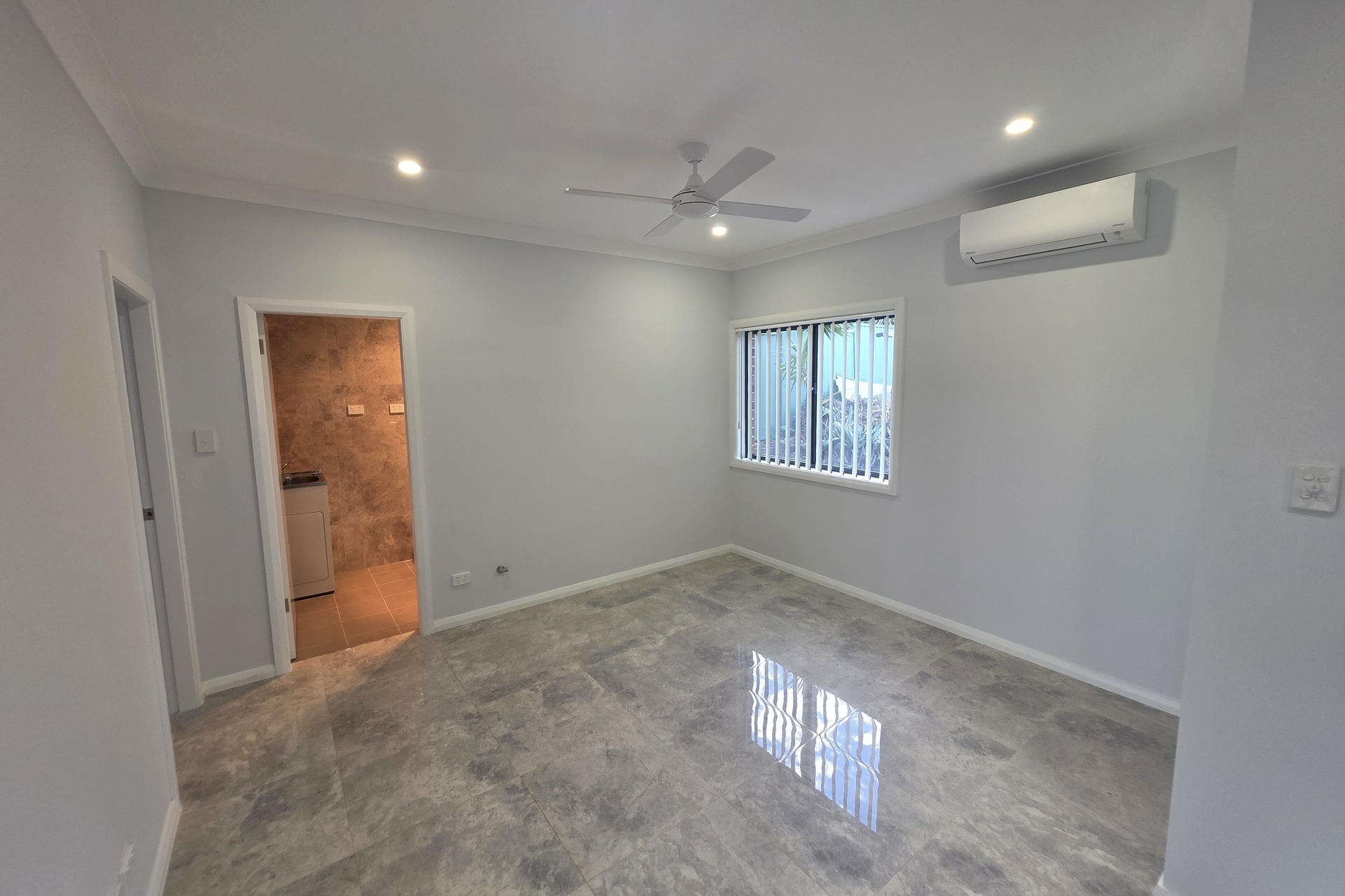 12A Clarke Street — photo 4 of 8