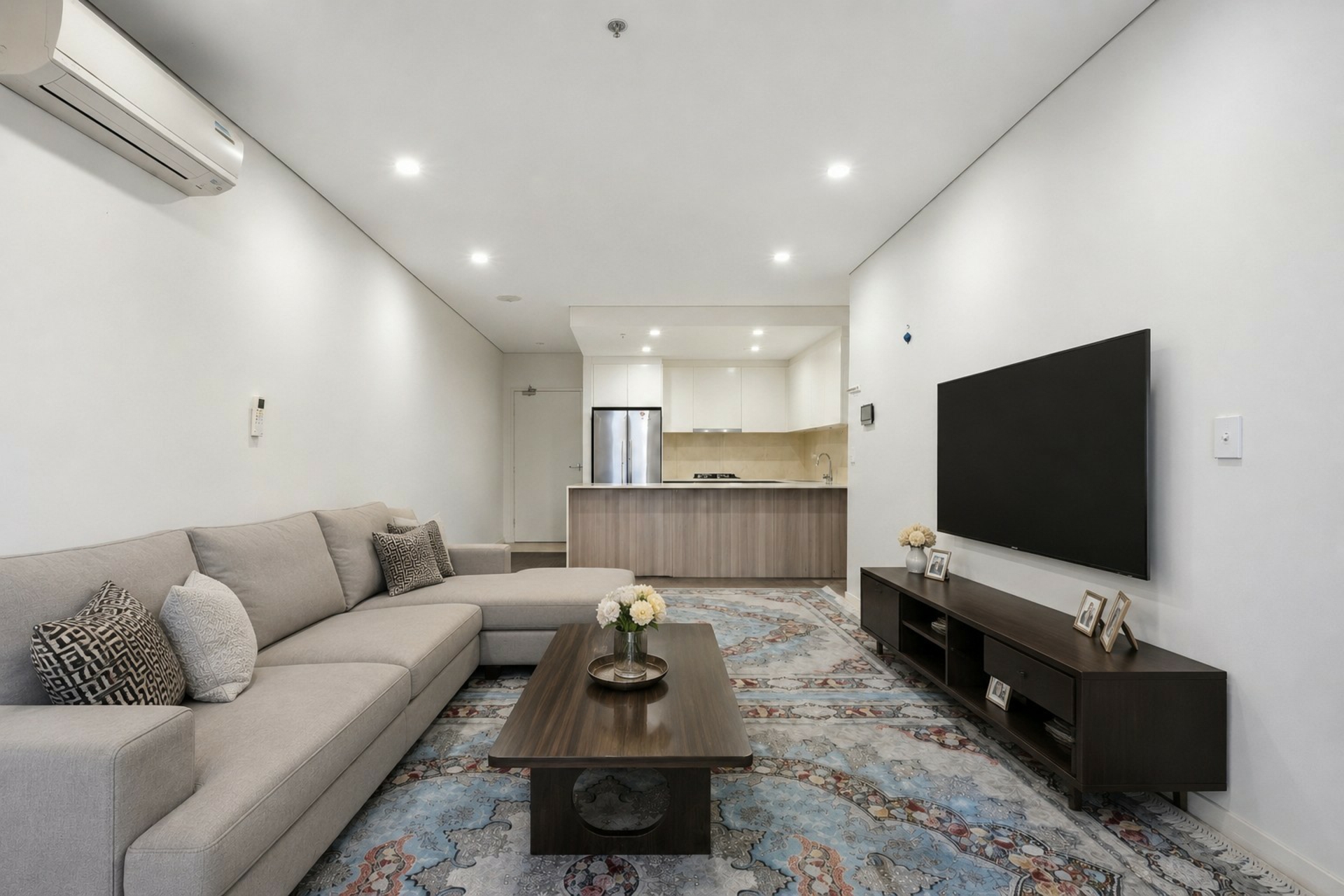 27/6-14 Park Road — photo 4 of 10