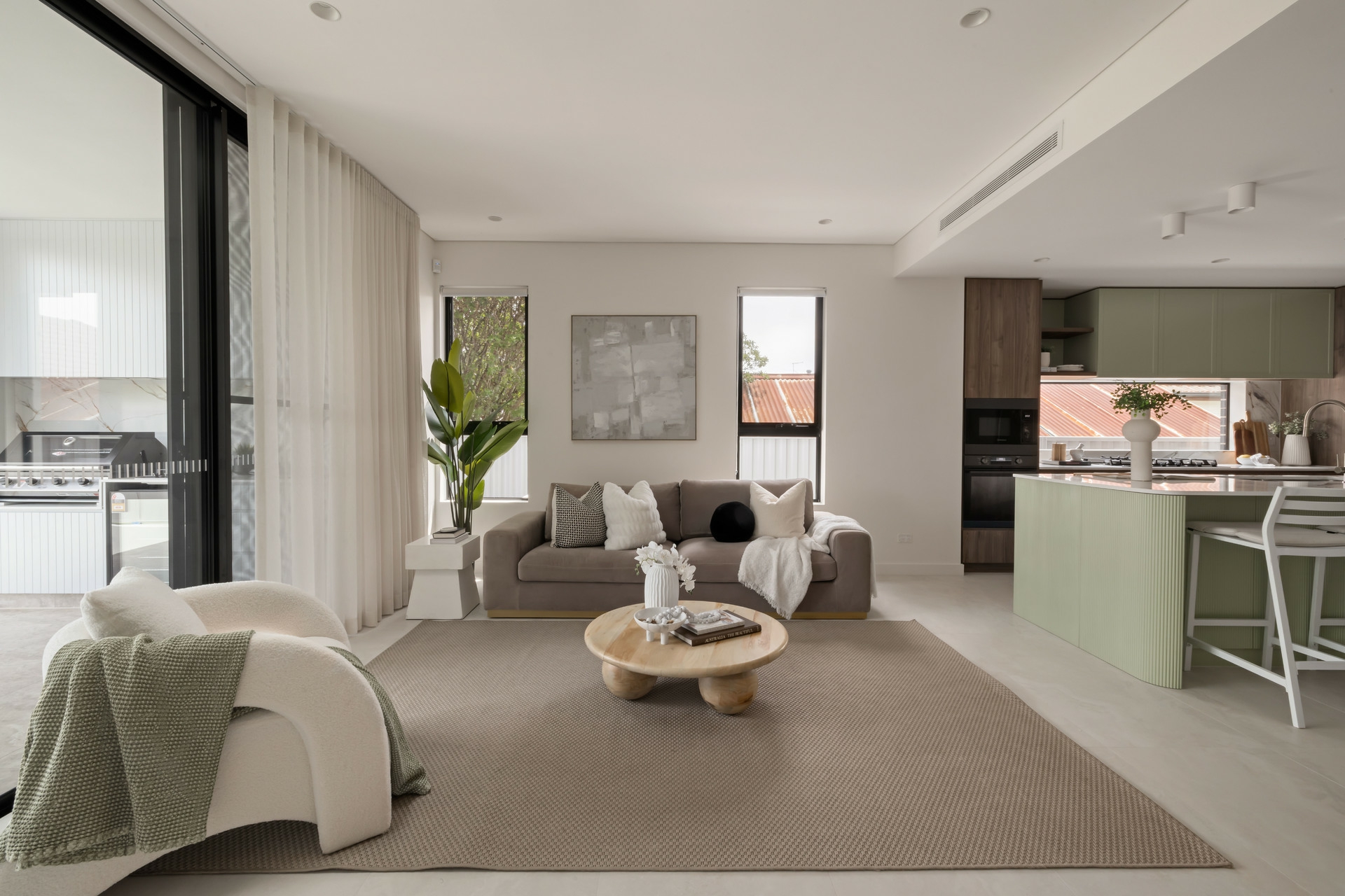 35a Bartlett Street — photo 6 of 24