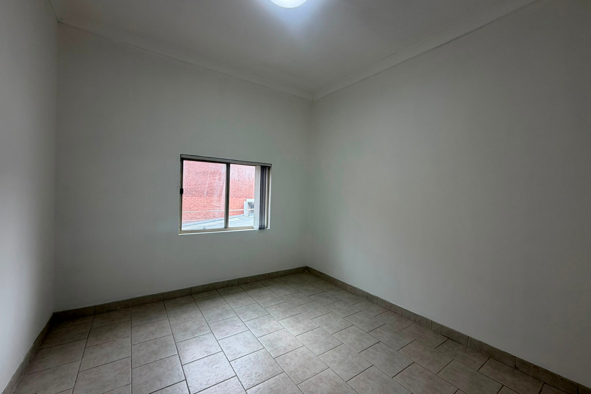 2/62 South Street — photo 2 of 4