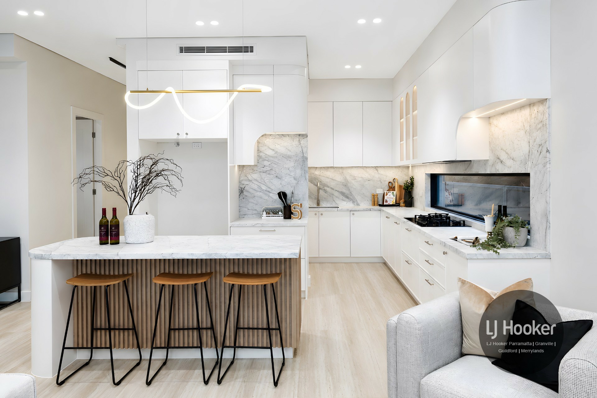 66 Rosebery Road — photo 3 of 25