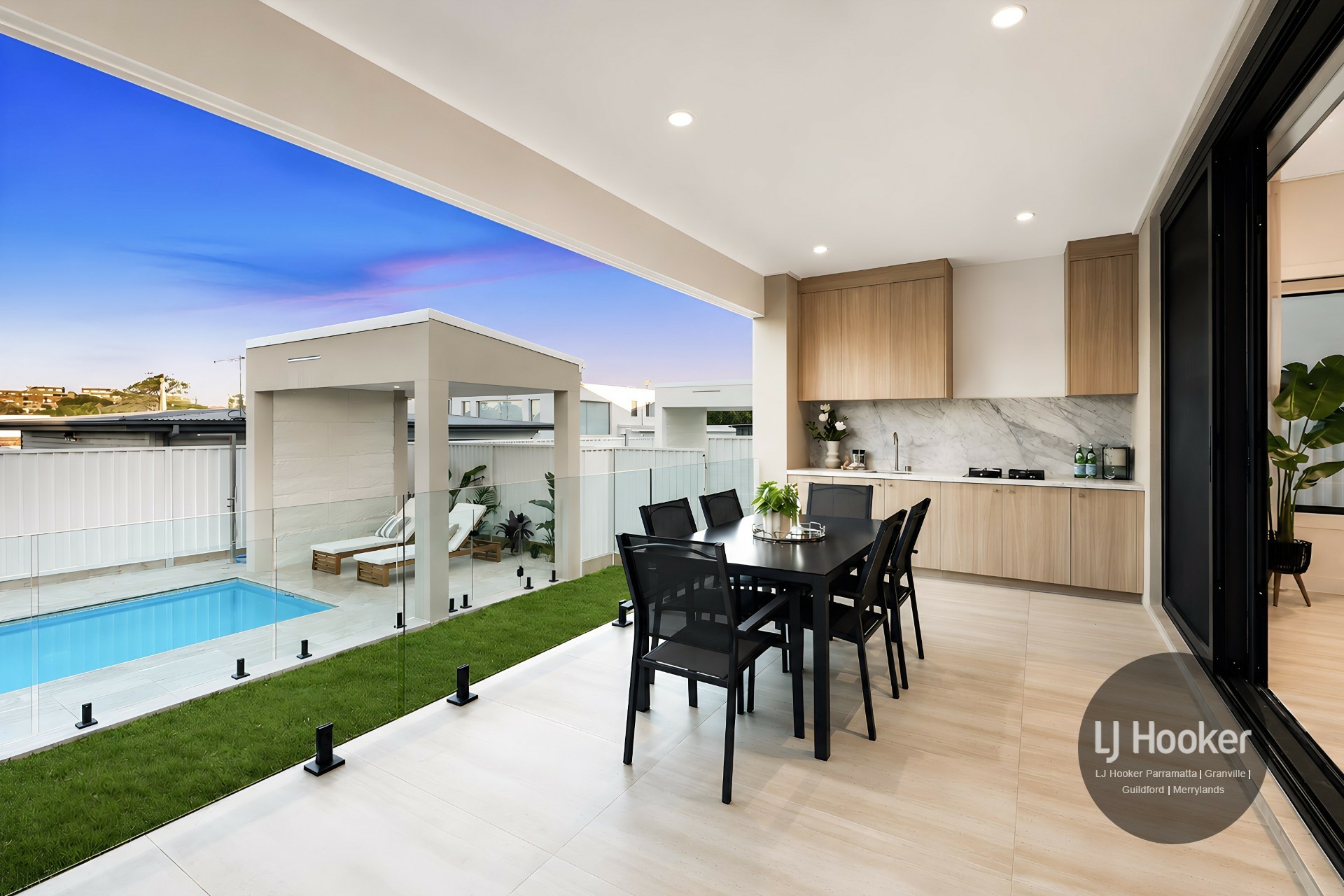 66 Rosebery Road — photo 11 of 25