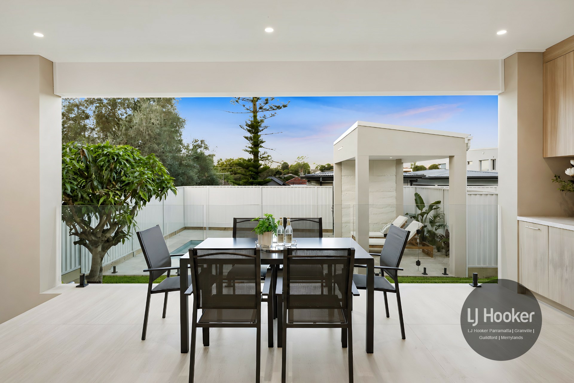 66 Rosebery Road — photo 12 of 25