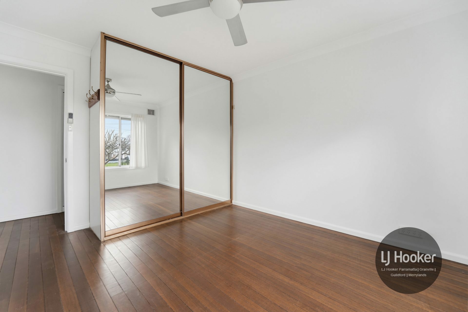 10 Sybil Street — photo 6 of 9