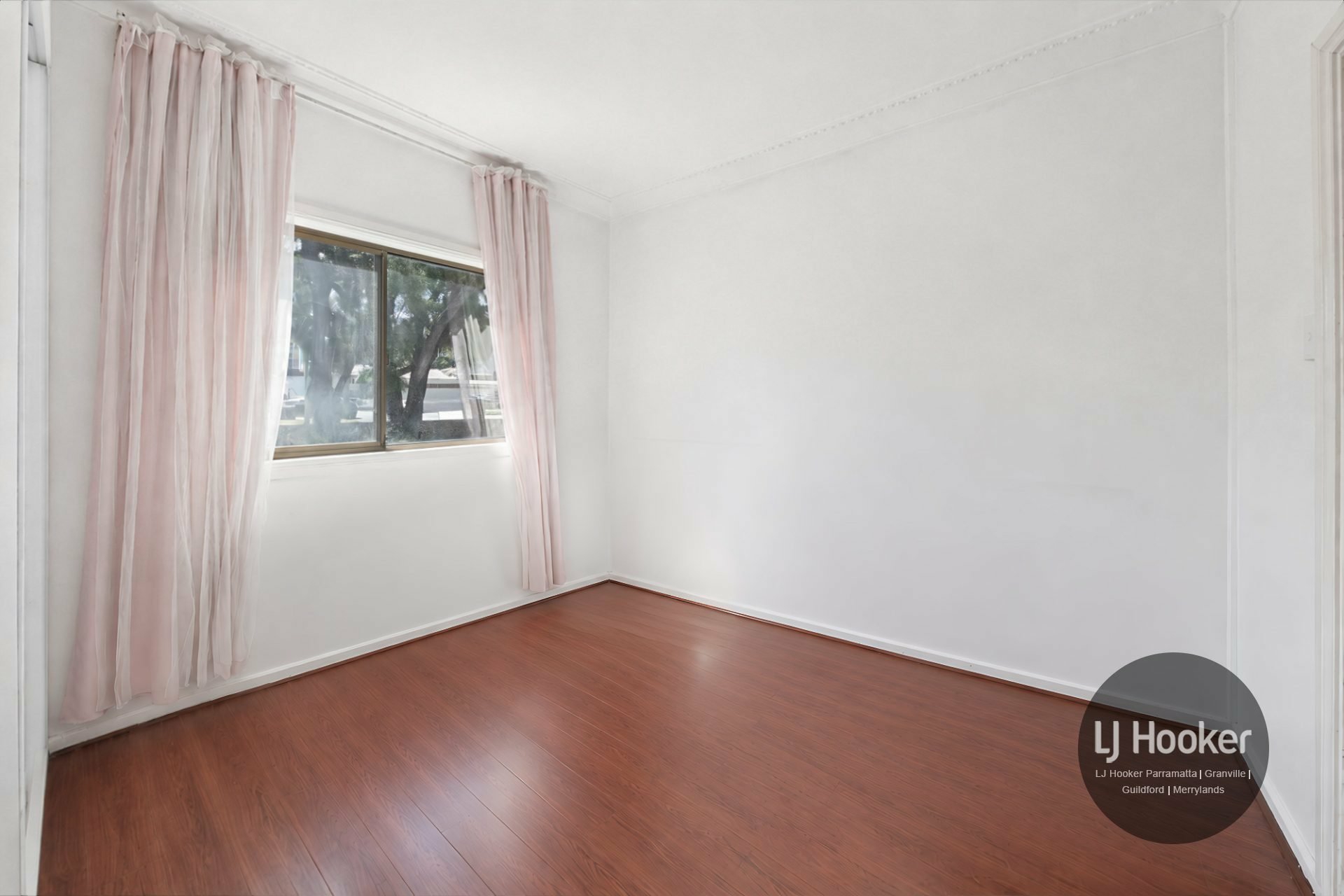 21 Oak Street — photo 6 of 12