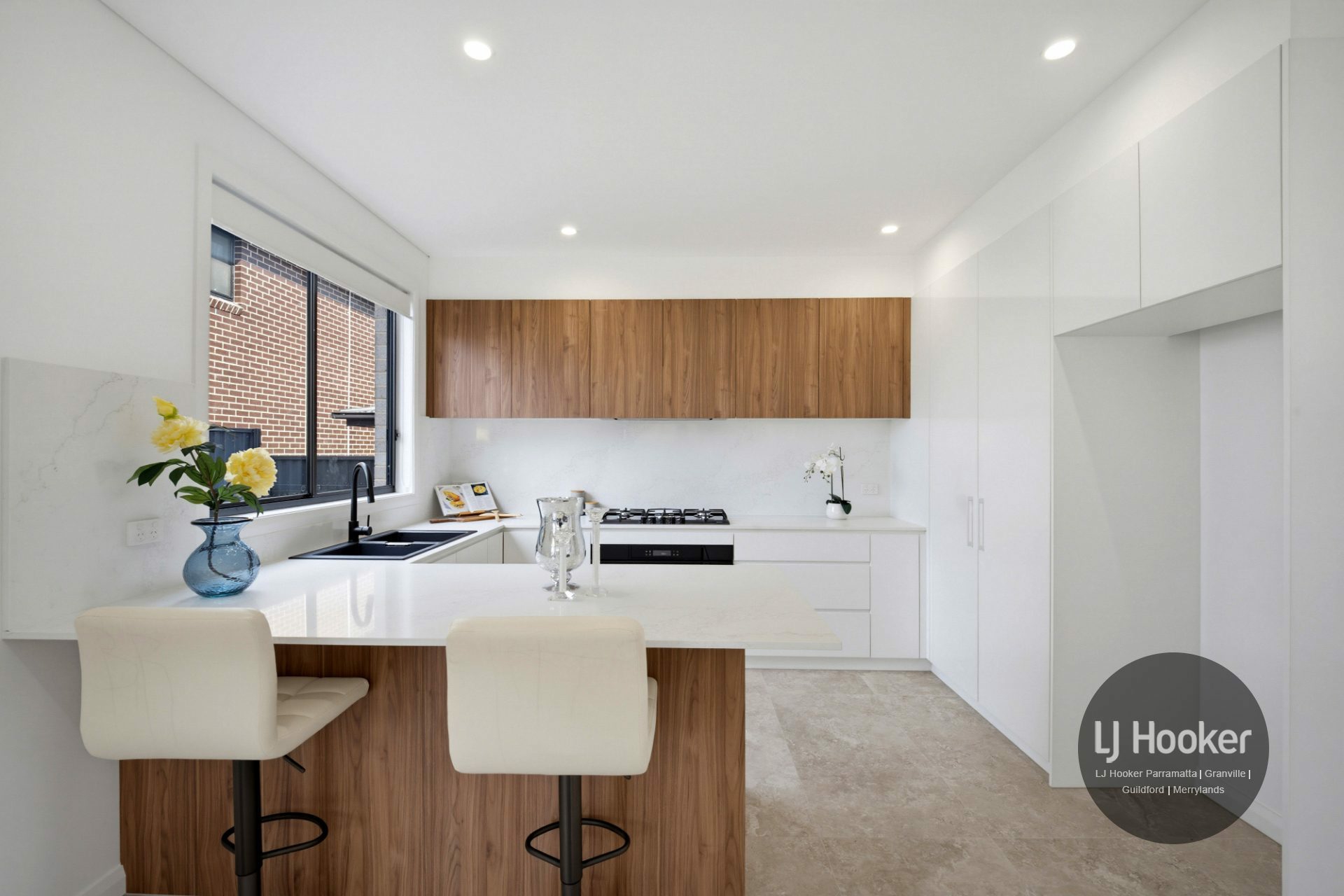34D James Street — photo 4 of 13