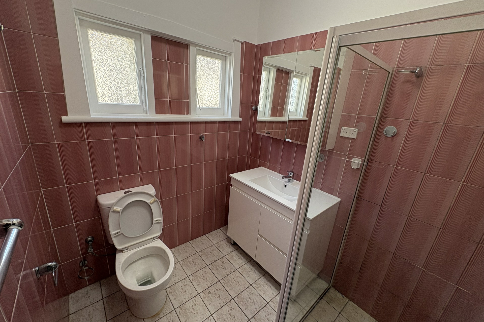 14 Kemp Street — photo 10 of 11