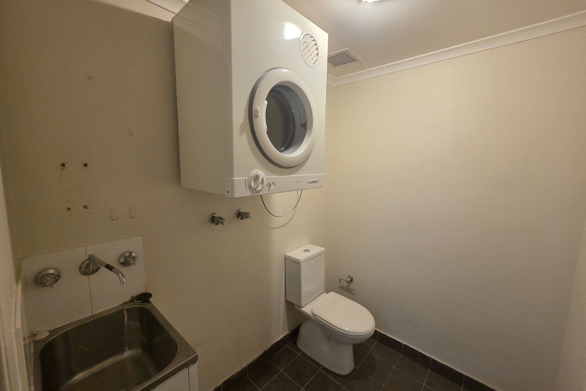 16/356-360 Railway Terrace — photo 10 of 11
