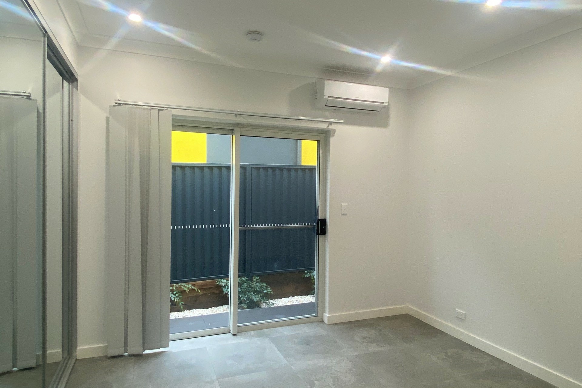 10/1 Mountford Avenue — photo 3 of 6