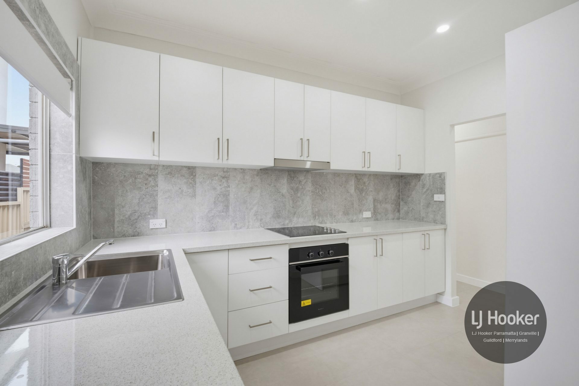 25 Abbott Street — photo 3 of 13