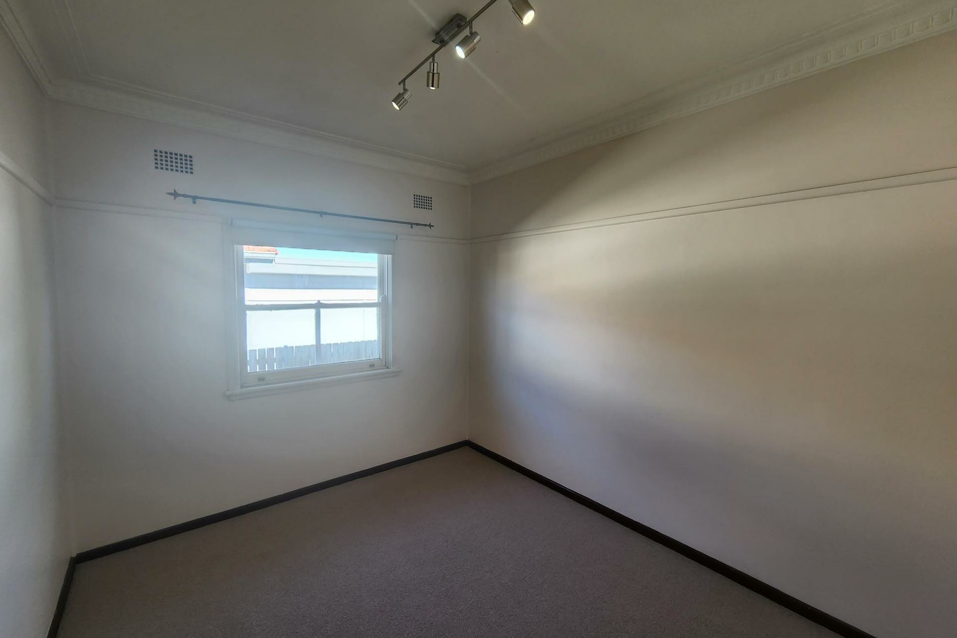 160 Mona Street — photo 7 of 11