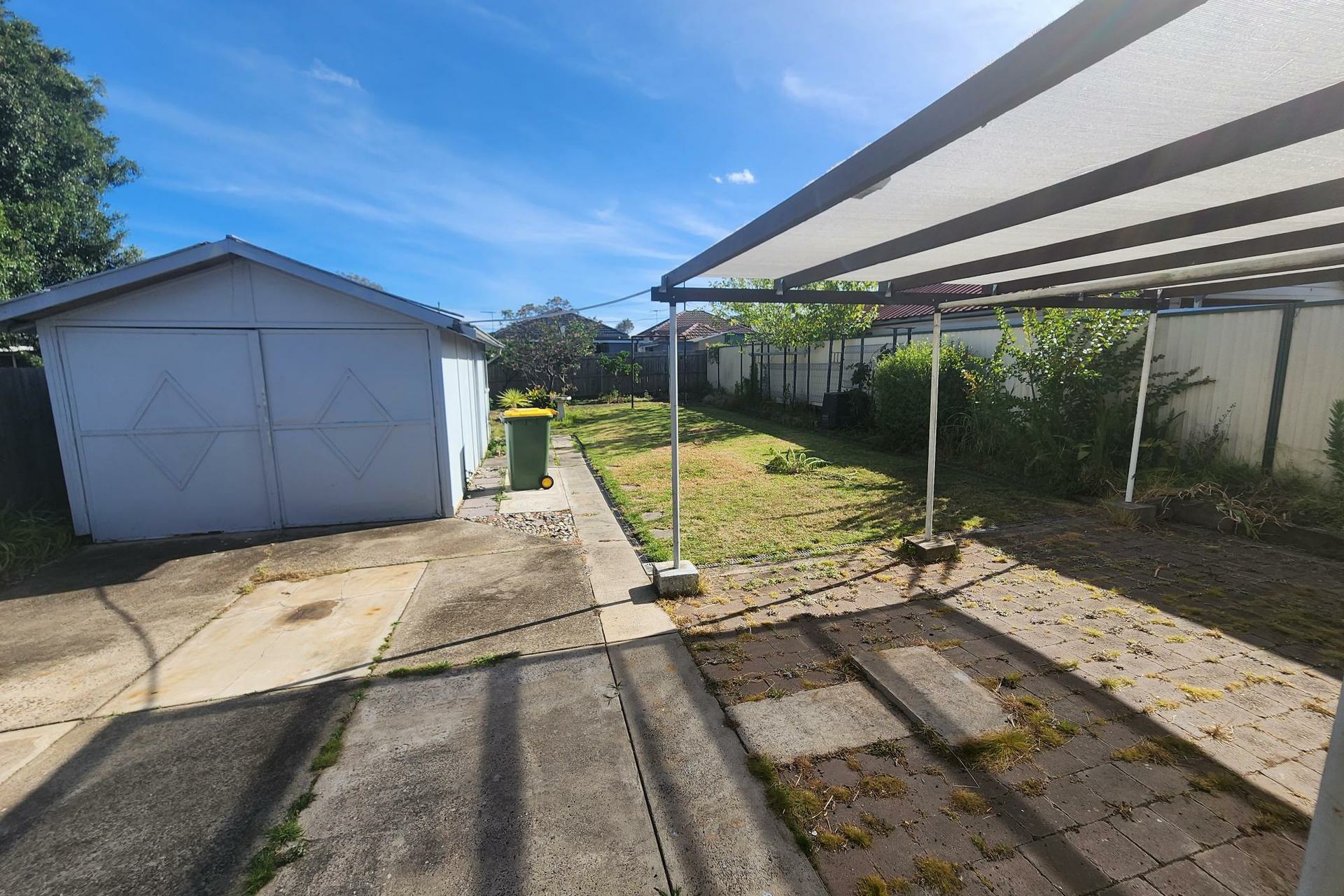 160 Mona Street — photo 10 of 11