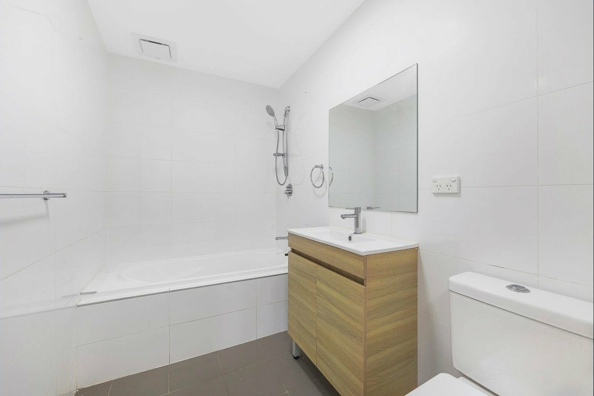 26/538-540 Woodville Road — photo 8 of 10