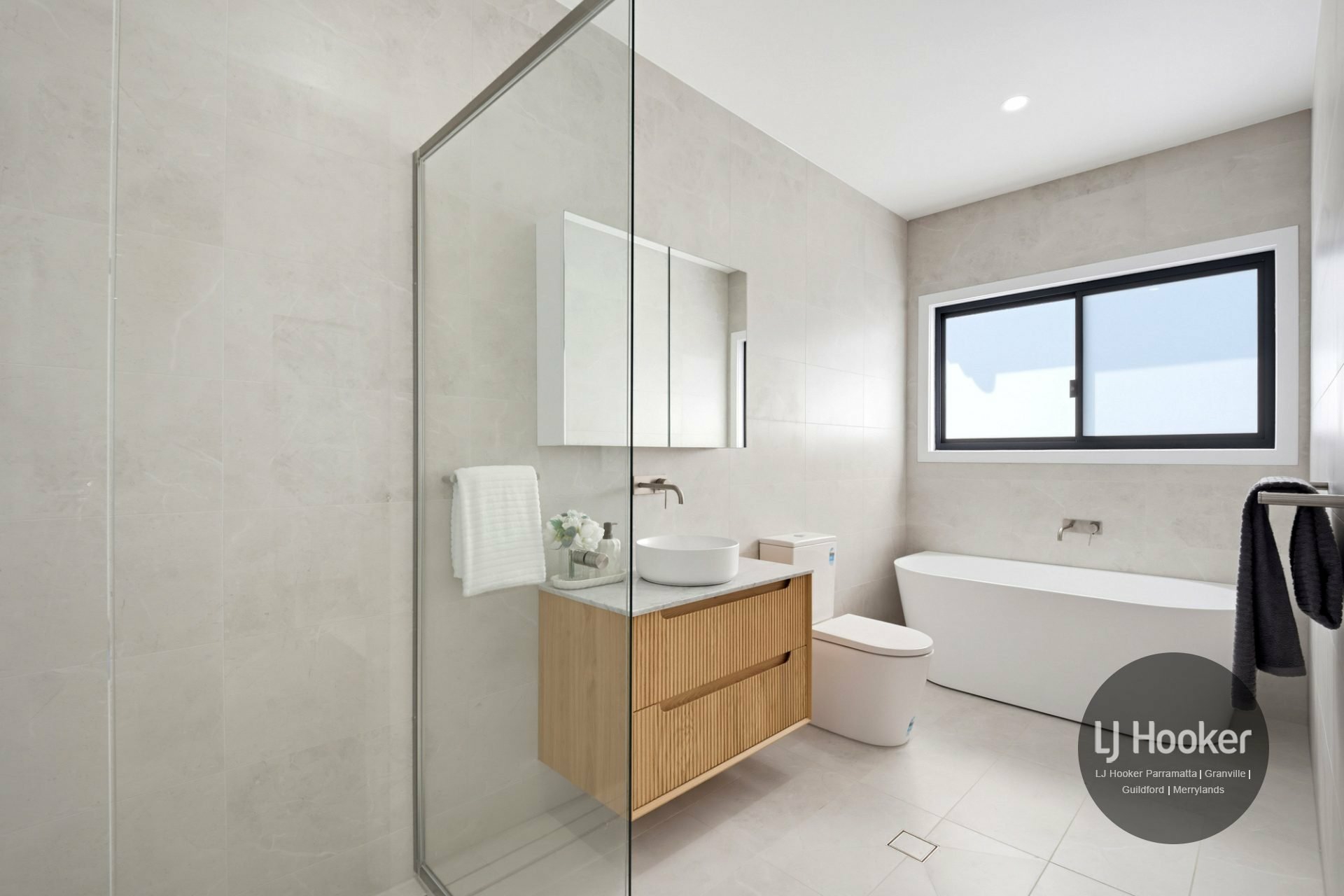 58 Fitzgerald Road — photo 9 of 10