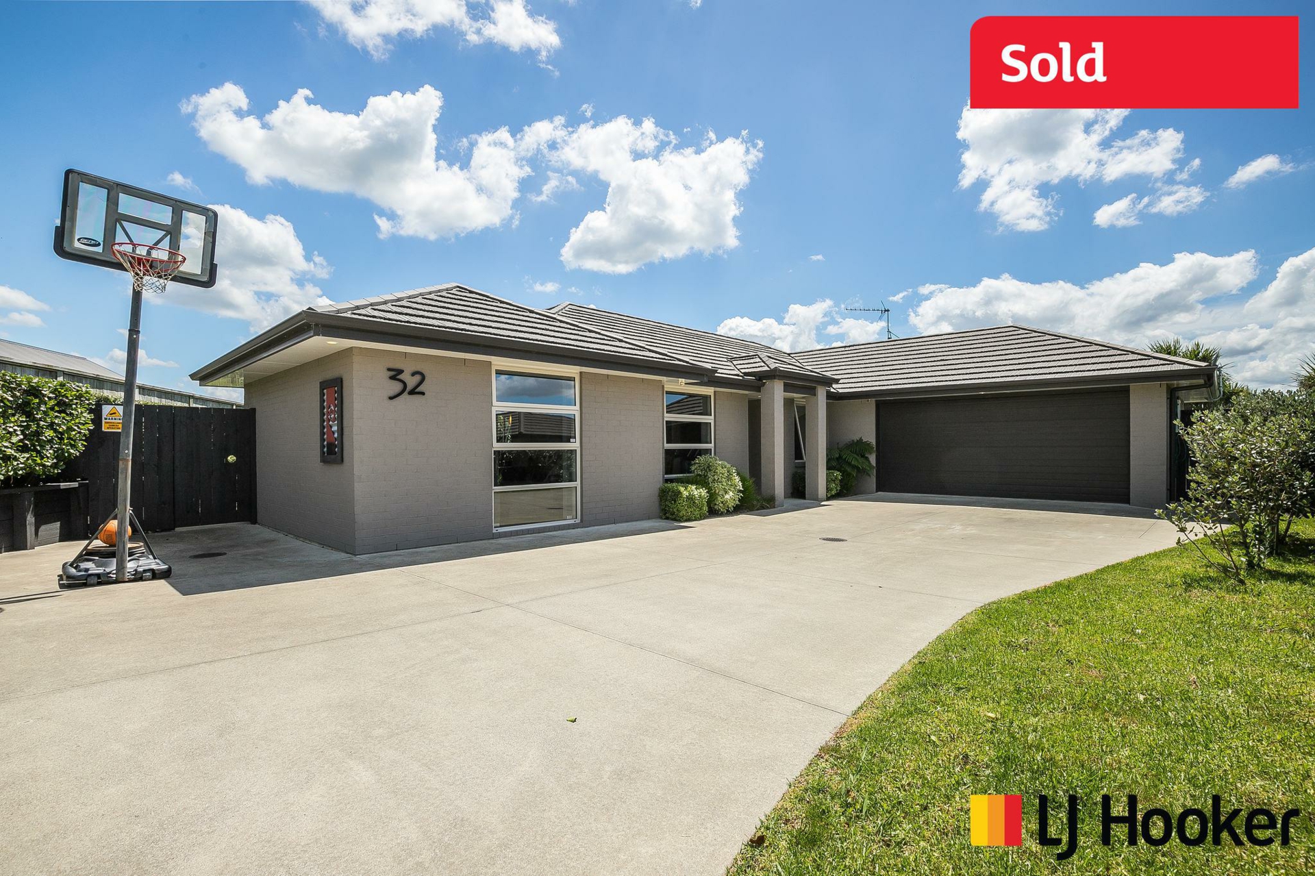 32 Fletcher Lane Patumahoe Property Details LJ Hooker