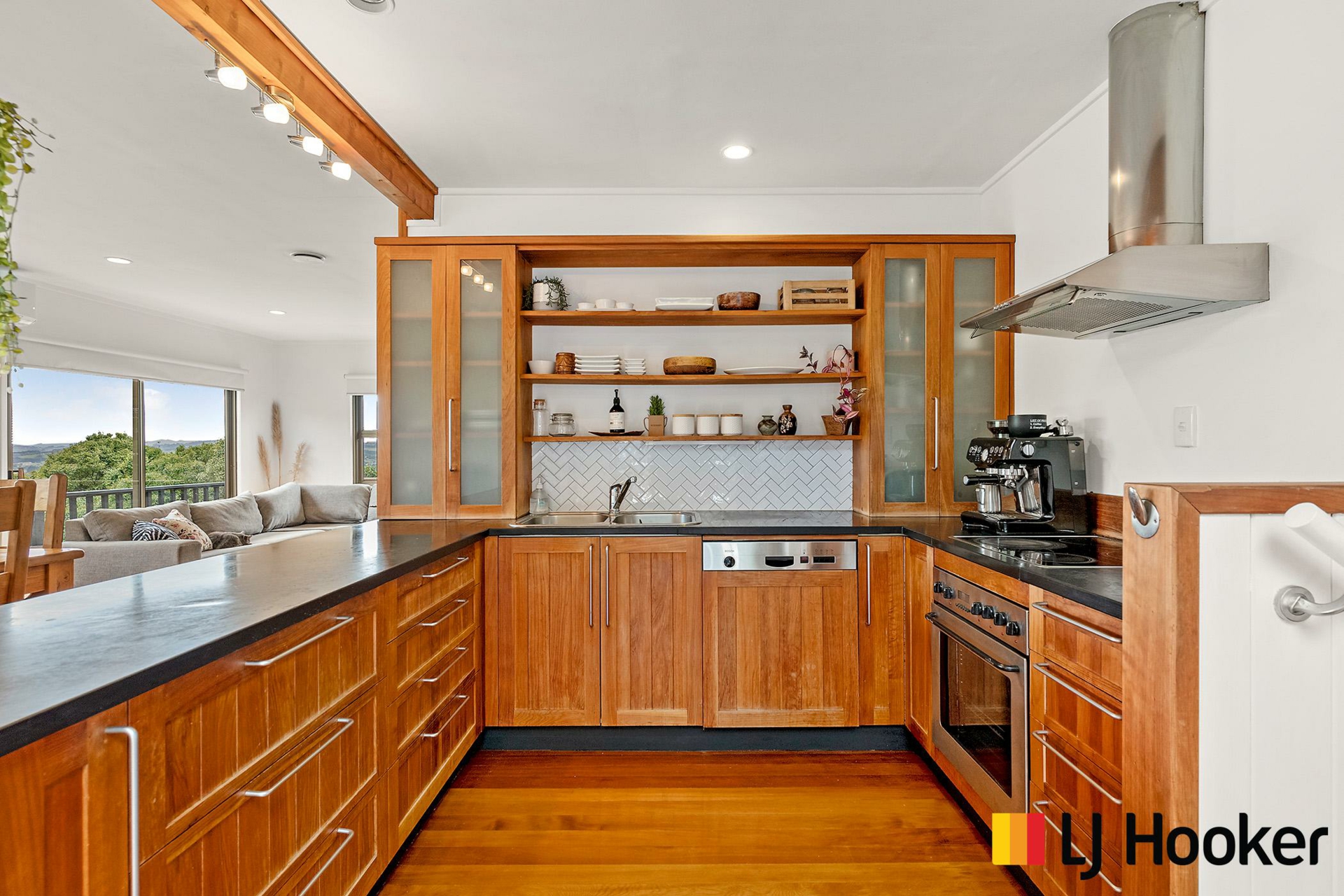 738 Upper Queen Street Pukekohe Property Details LJ Hooker