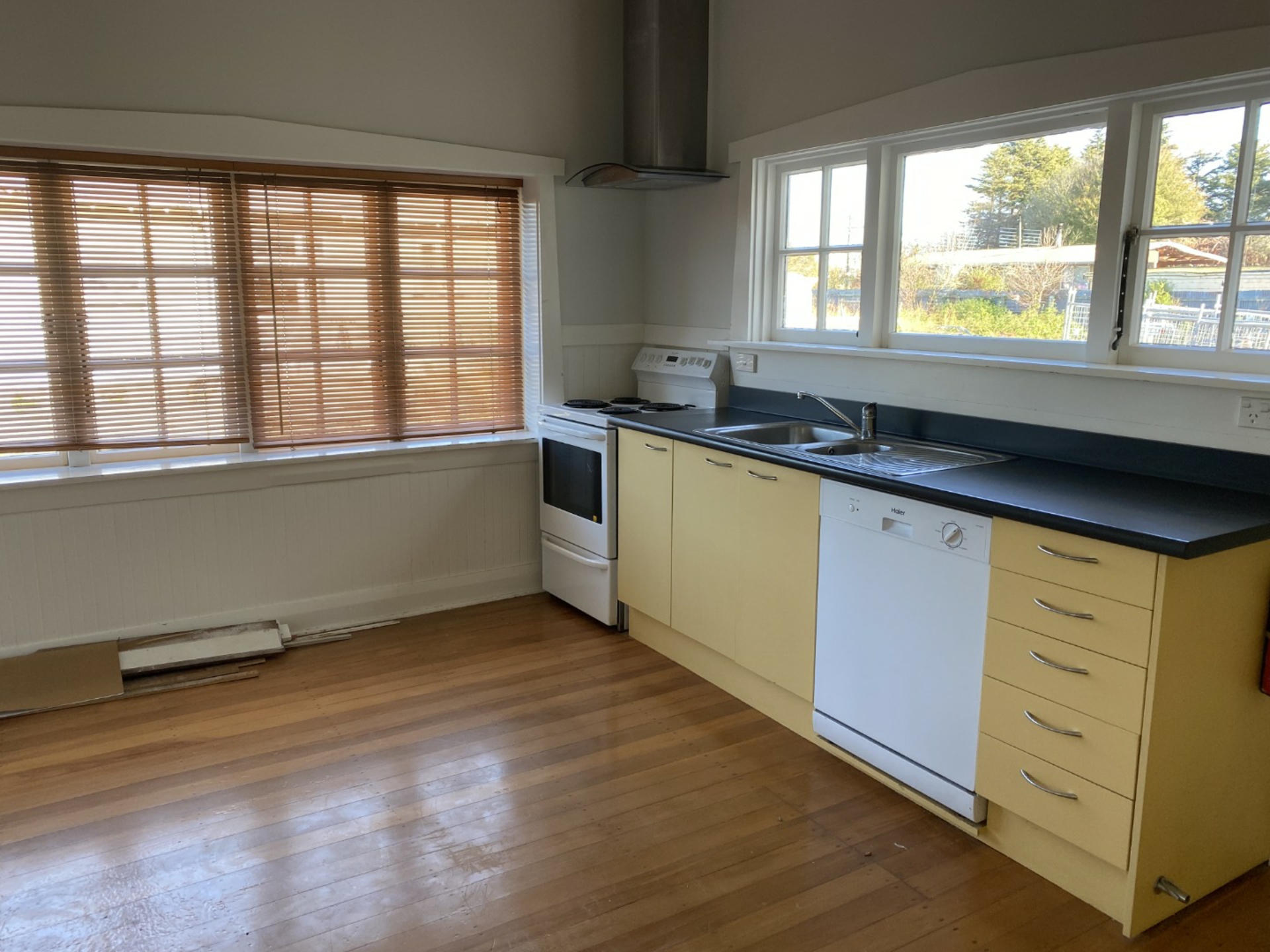 16 Rhodes Street, PAREORA