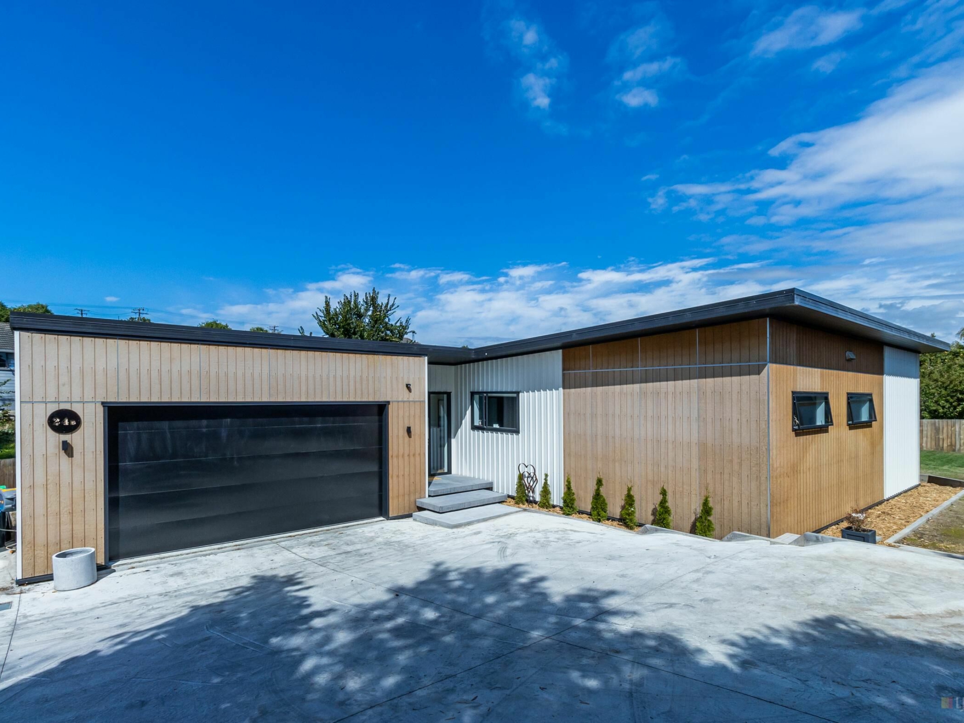 24b Grants Road, MARCHWIEL