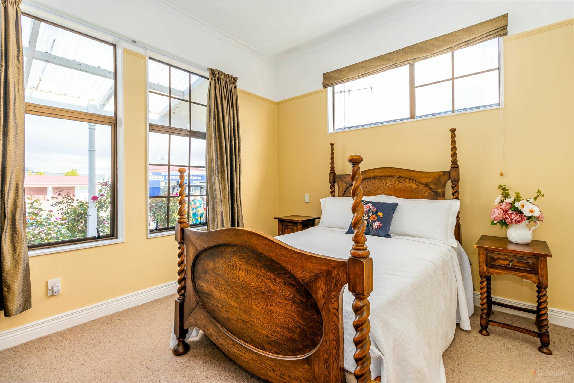 101 Le Cren Street Seaview Property Details LJ Hooker