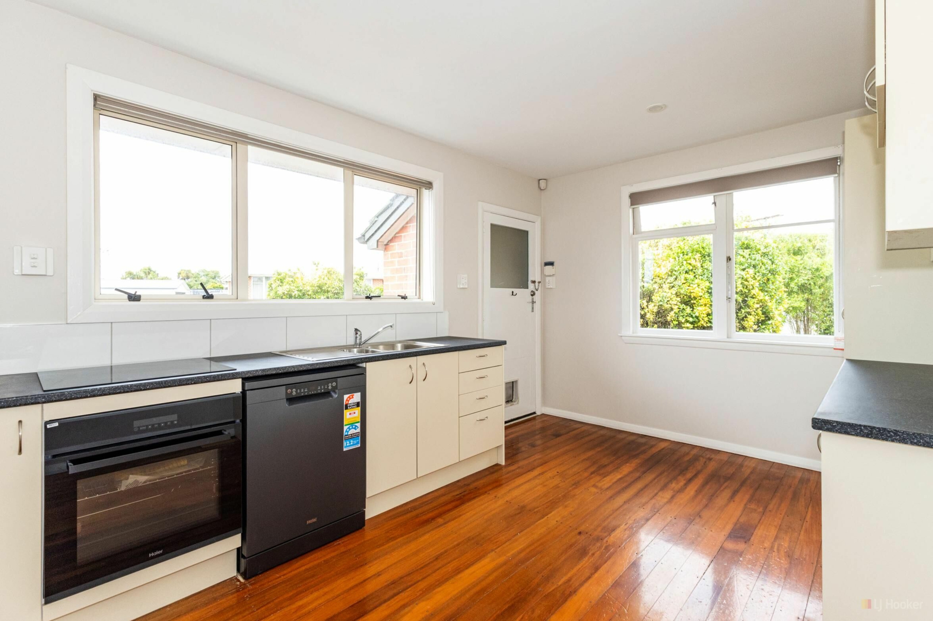 27 Kelvin Street, MARCHWIEL