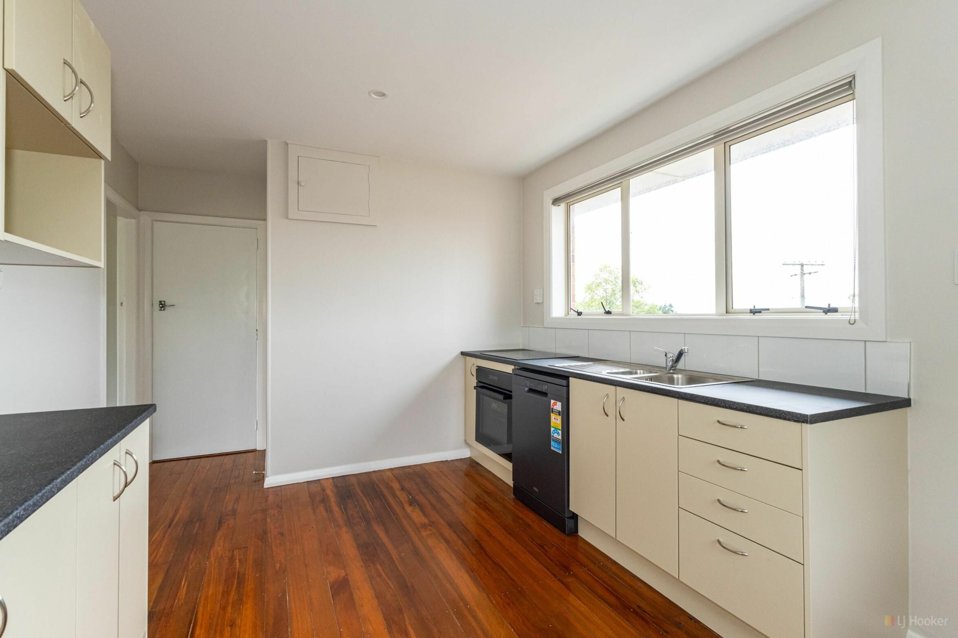 27 Kelvin Street, MARCHWIEL