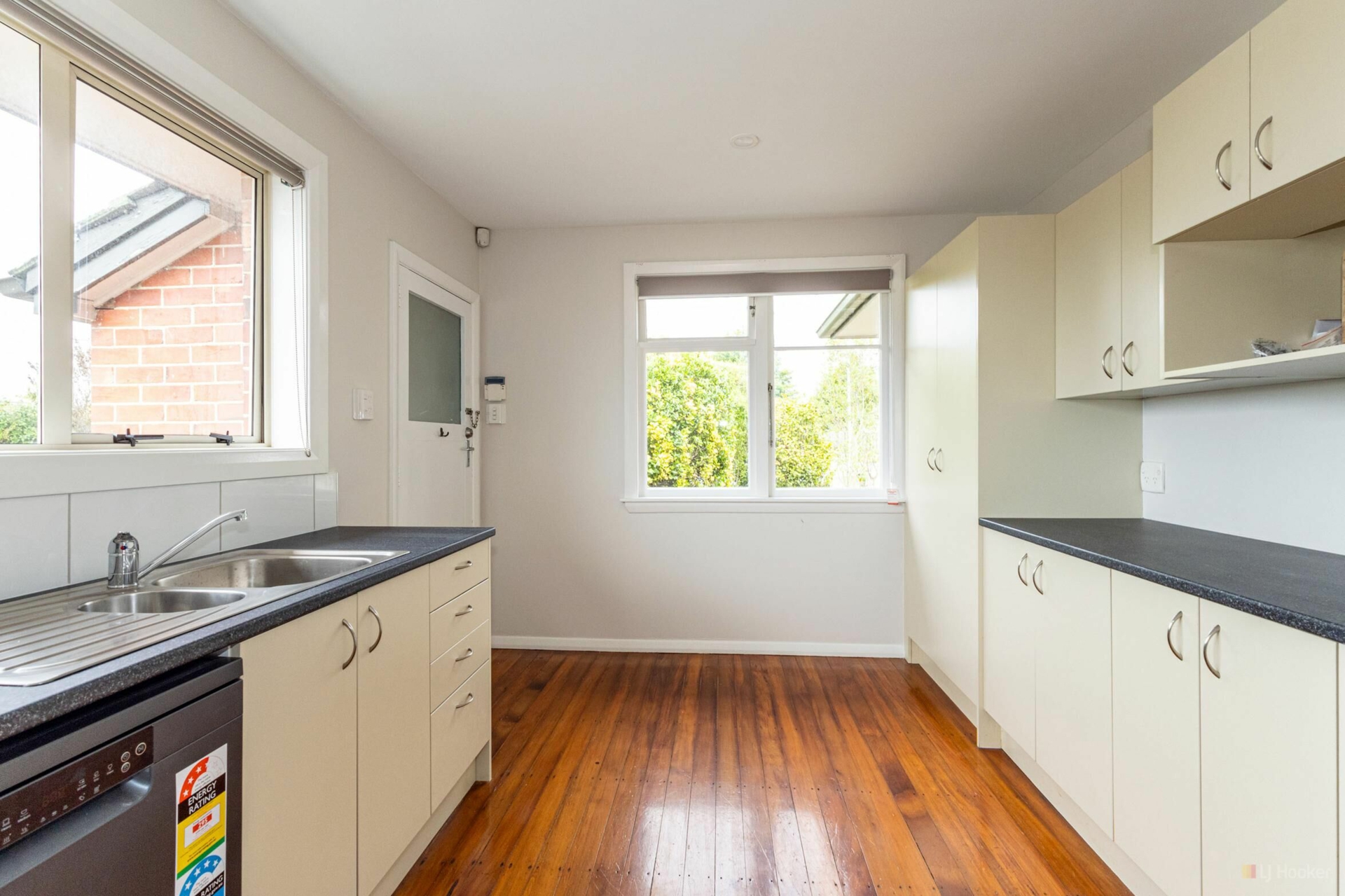 27 Kelvin Street, MARCHWIEL