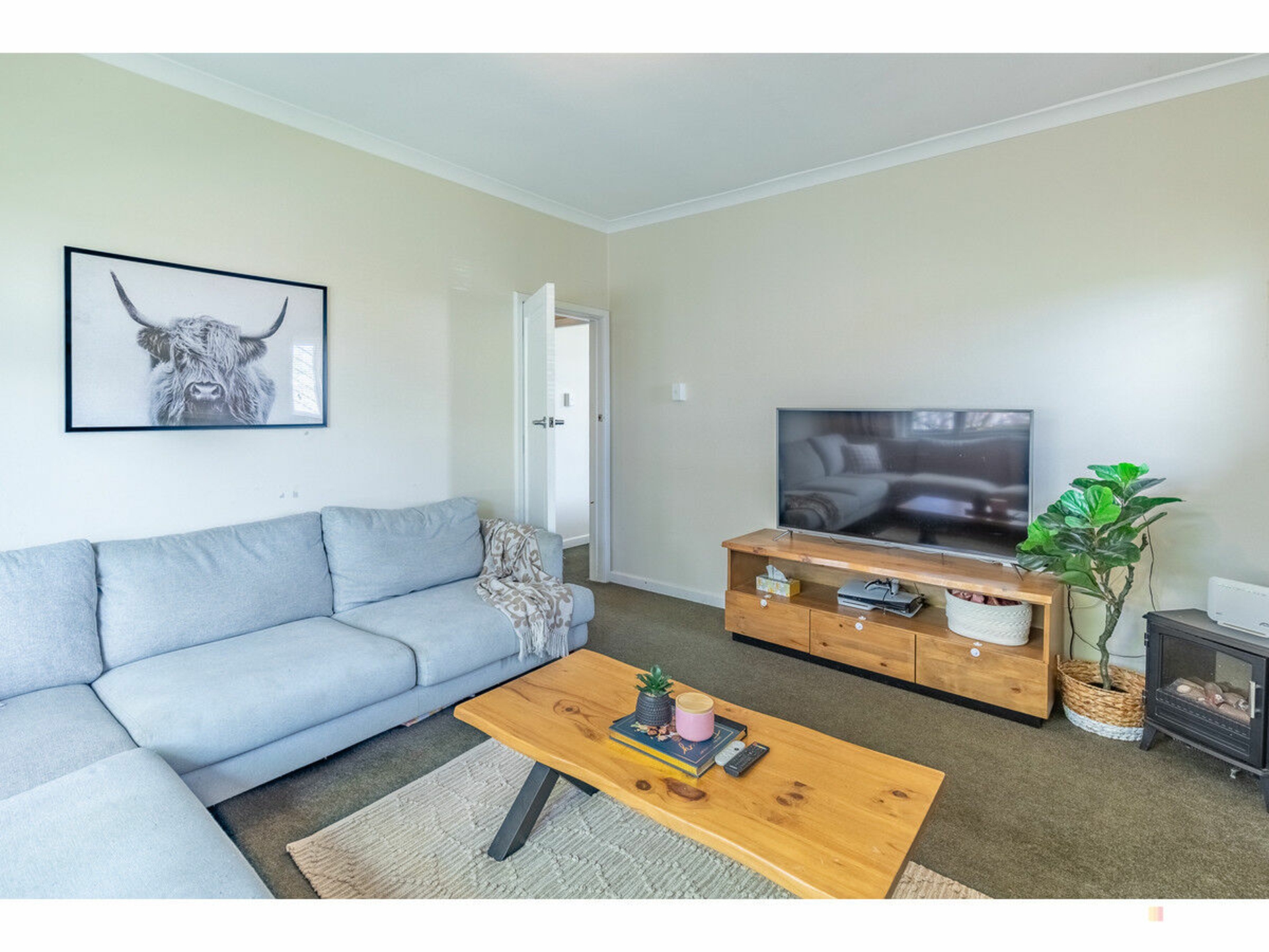 19 Raymond Street, WEST END