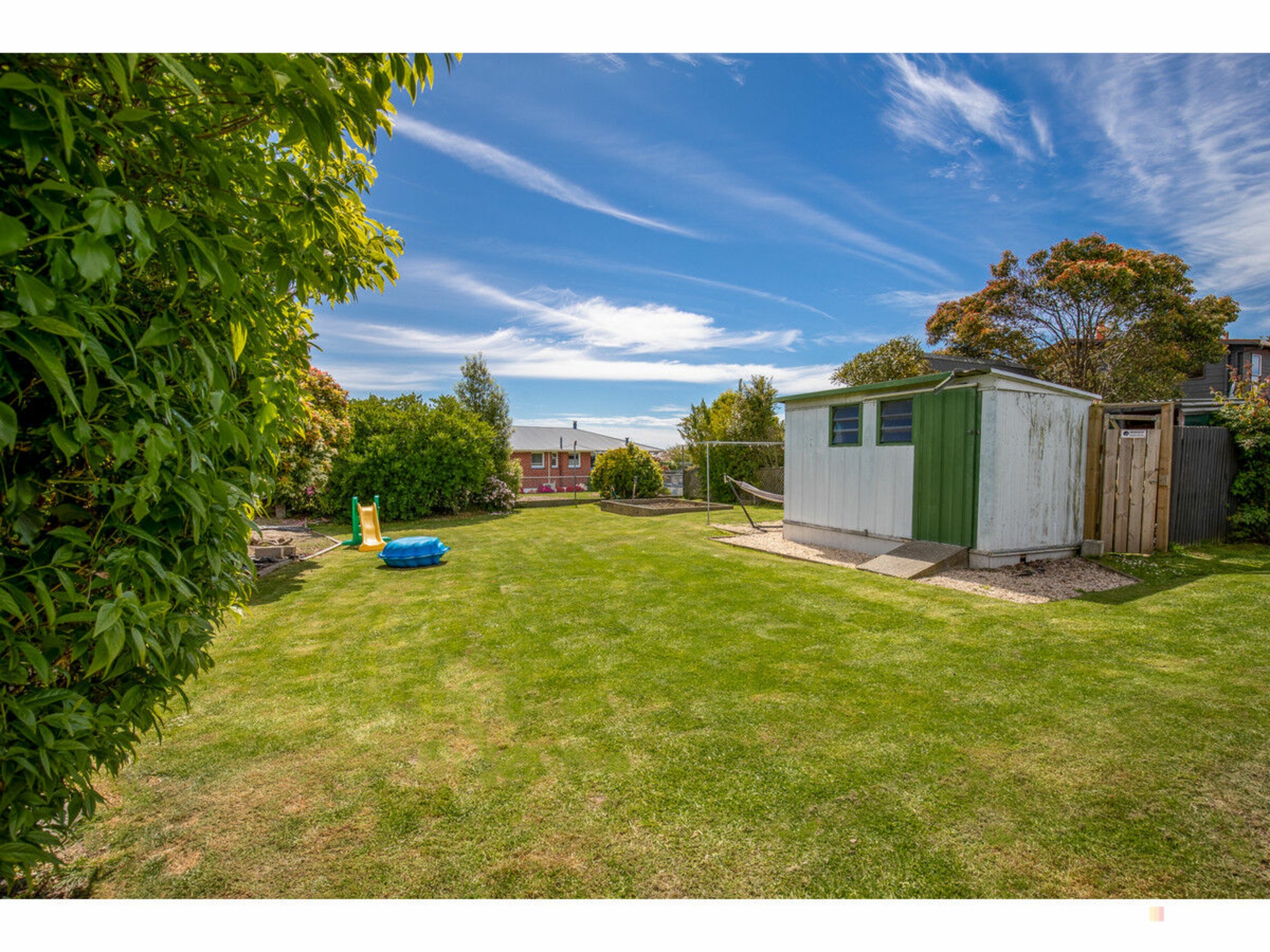 19 Raymond Street, WEST END